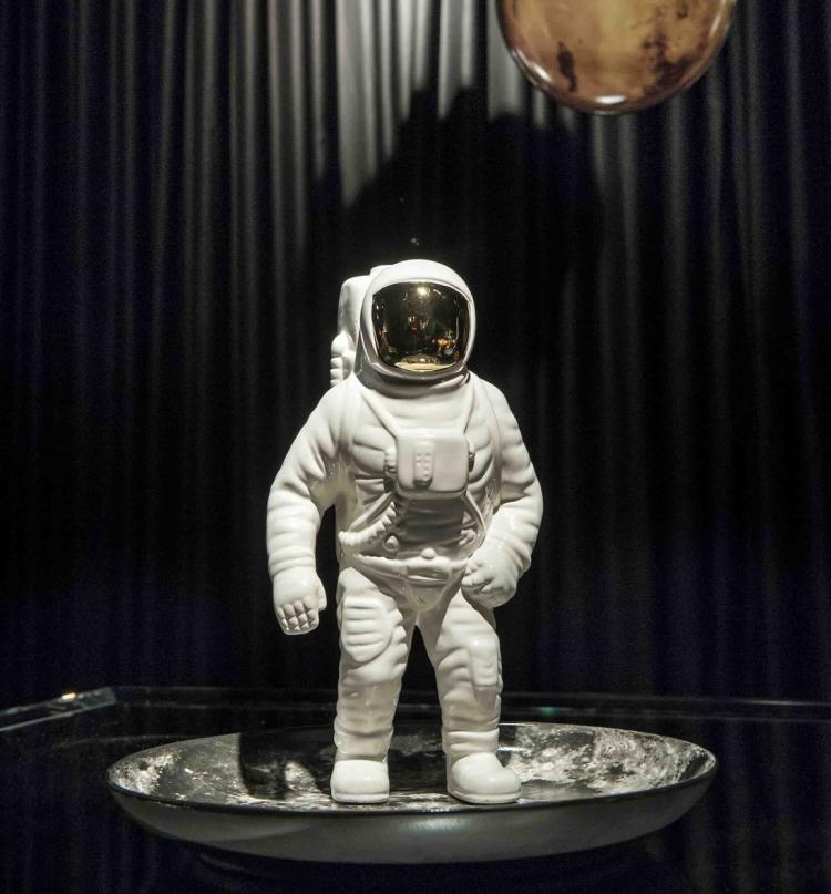 创意火狐官方网站 - 附件|花器|办公火狐官方网站|火狐HUOHU（中国）火狐官方网站|宇航员花瓶