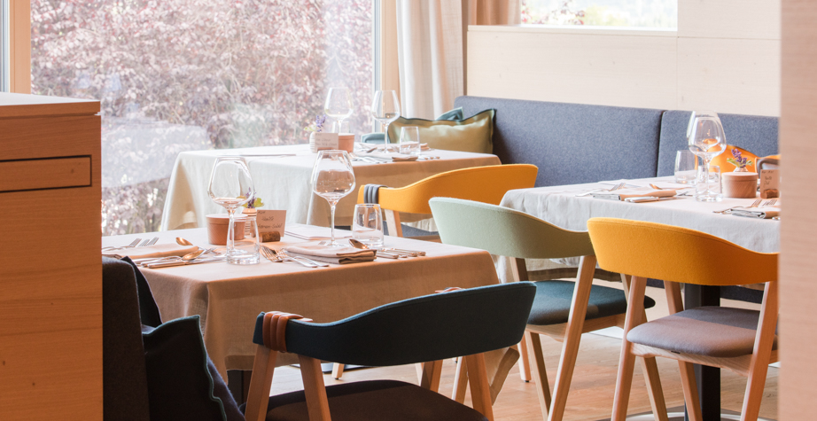 创意火狐官方网站 - 坐具|餐椅|办公火狐官方网站|火狐HUOHU（中国）火狐官方网站|马蒂尔达餐椅