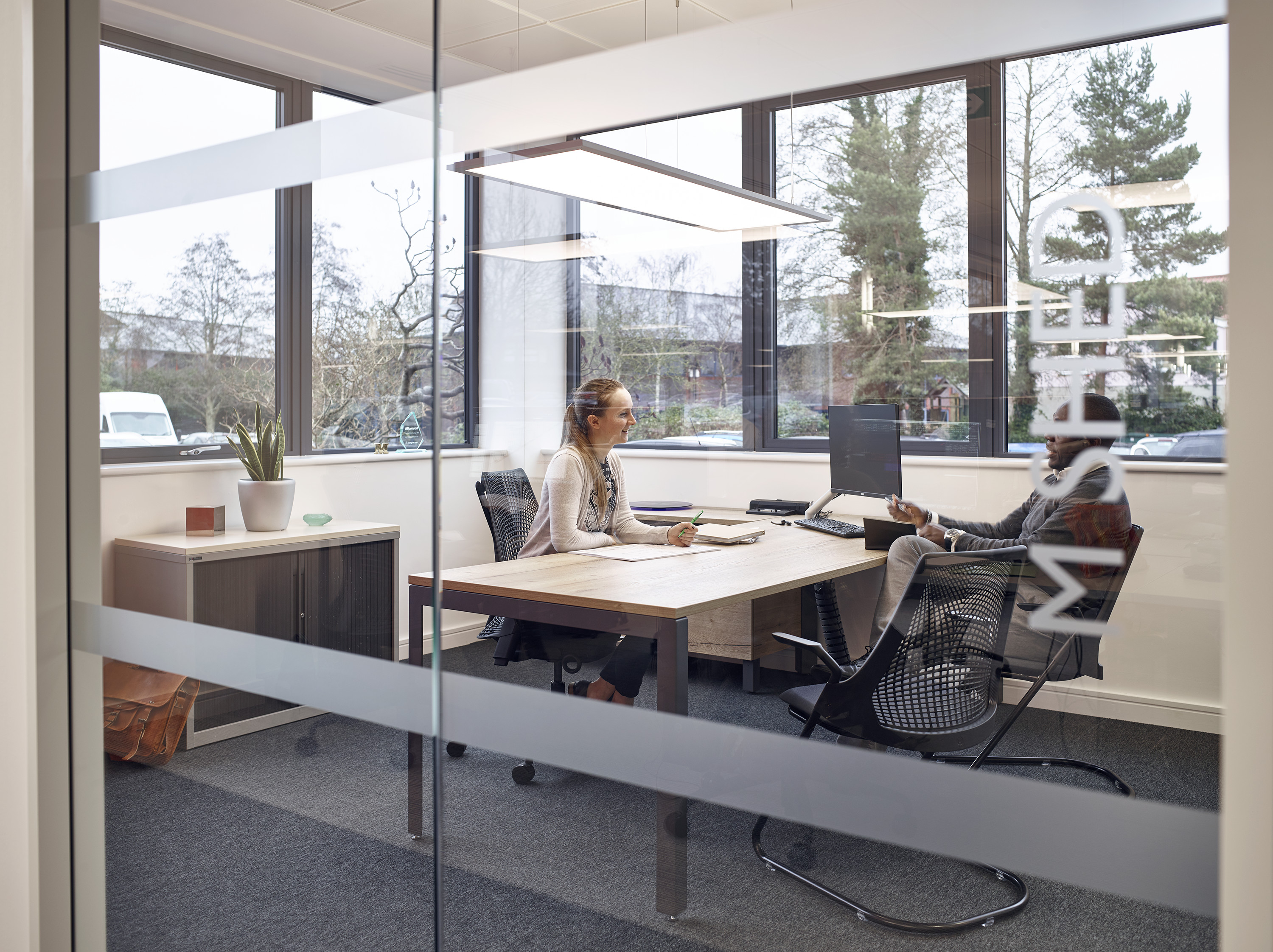 办公椅|现代真皮会议椅|办公火狐官方网站|火狐HUOHU（中国）火狐官方网站|赛尔会议椅