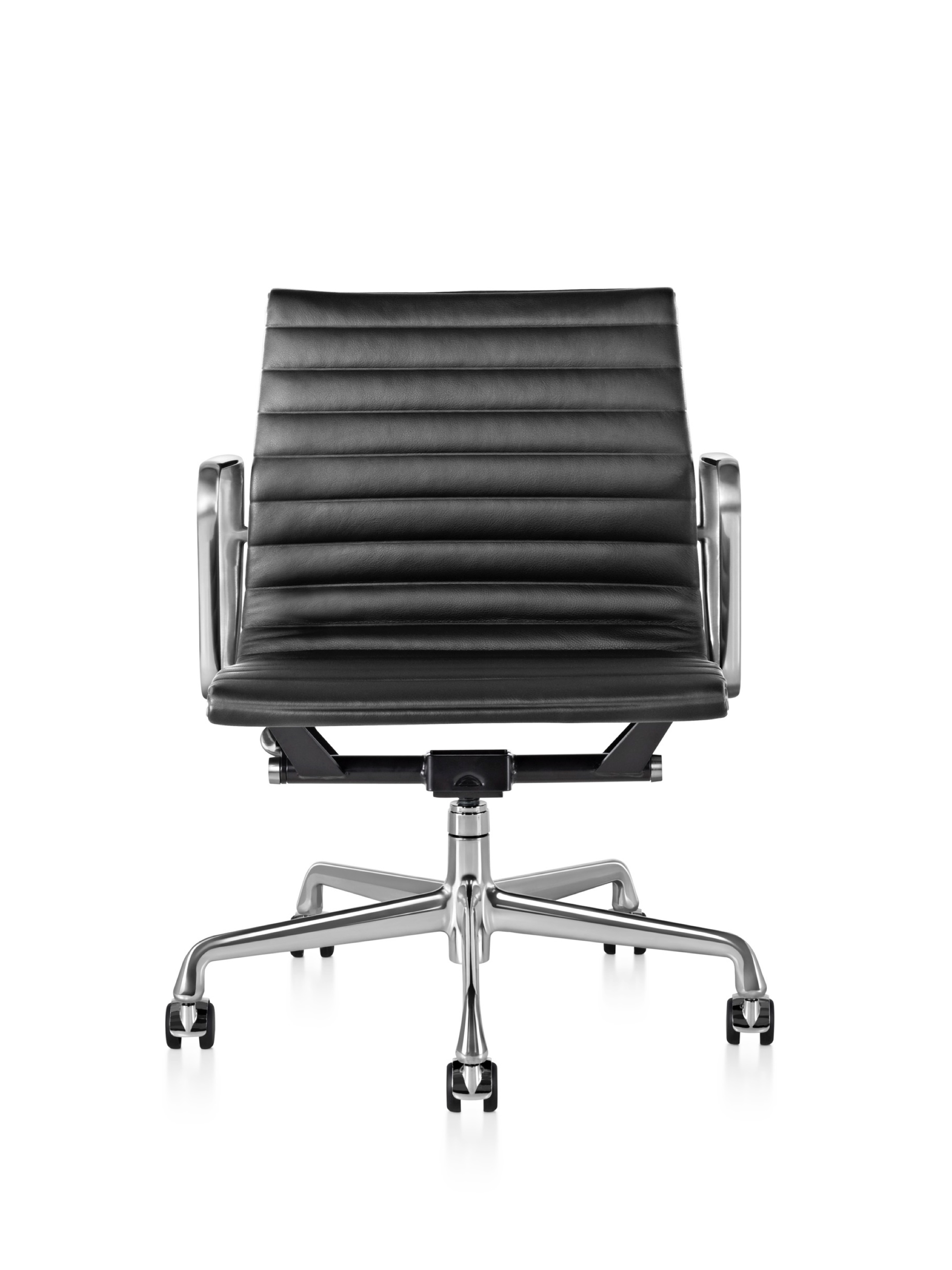 [办公椅|现代真皮中班椅|办公火狐官方网站|火狐HUOHU（中国）火狐官方网站|伊姆斯中班椅]