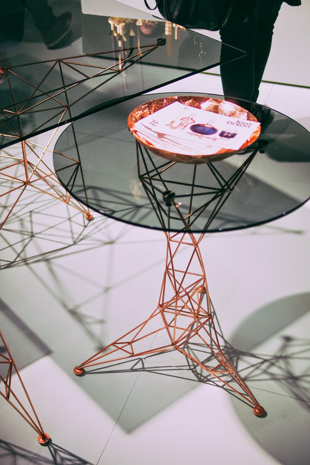 创意火狐官方网站 - 桌几|餐桌|办公火狐官方网站|火狐HUOHU（中国）火狐官方网站|Pylon桌子