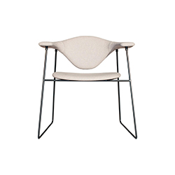 Masculo办公雪橇椅 加姆弗拉泰西  Gubi火狐官方网站品牌