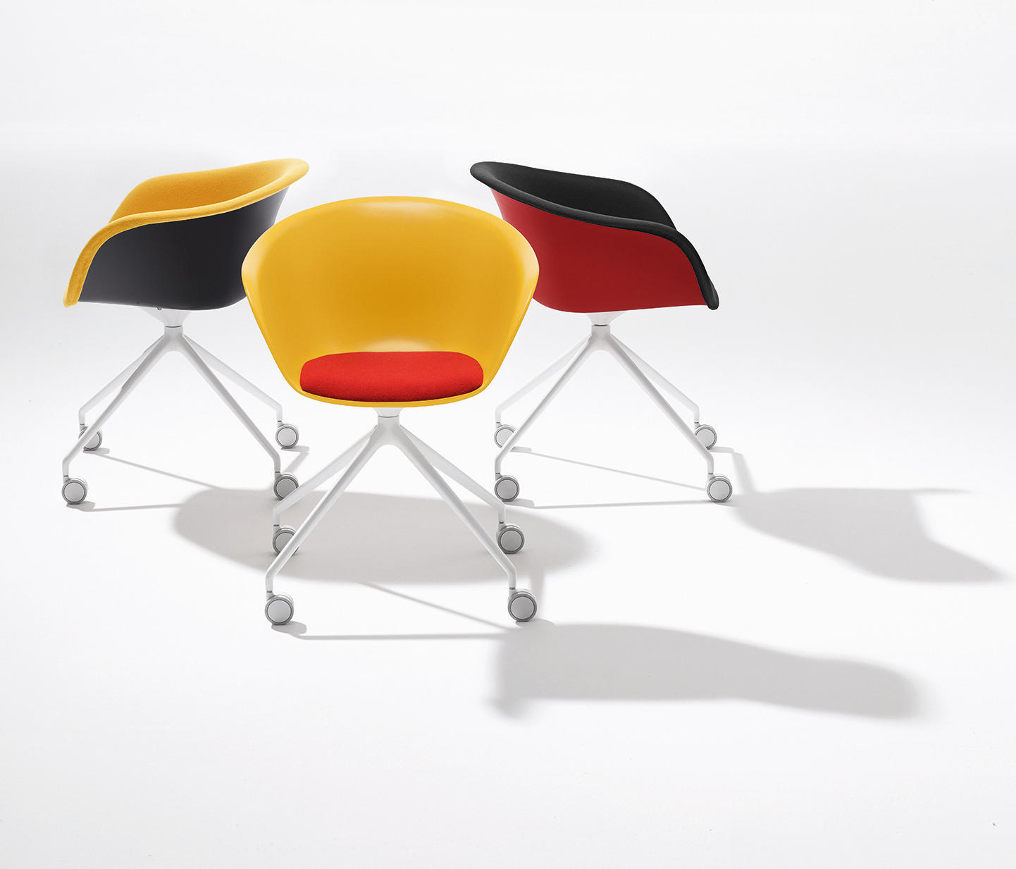 办公椅|现代真皮会议椅|办公火狐官方网站|火狐HUOHU（中国）火狐官方网站|Duna 02 餐椅/会议椅