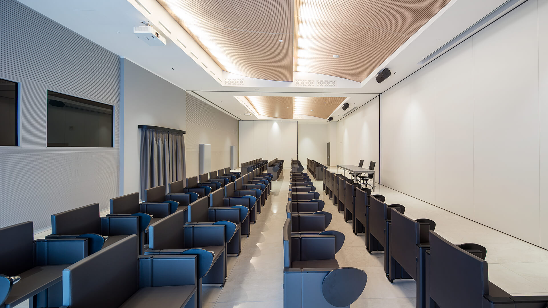 公共座椅|礼堂椅、报告厅椅|办公火狐官方网站|火狐HUOHU（中国）火狐官方网站|ON TIME 剧院/礼堂椅