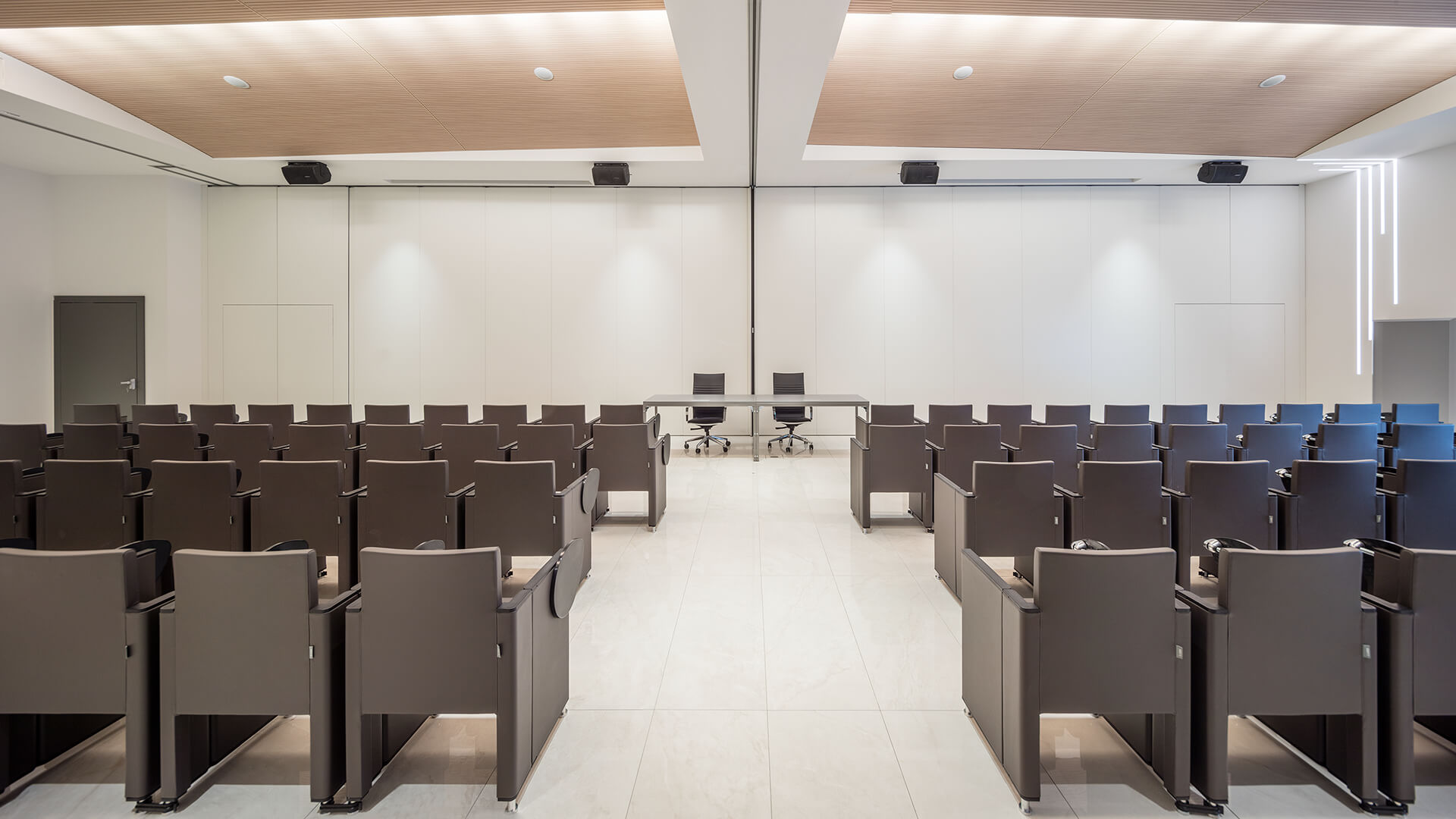 公共座椅|礼堂椅、报告厅椅|办公火狐官方网站|火狐HUOHU（中国）火狐官方网站|ON TIME 剧院/礼堂椅