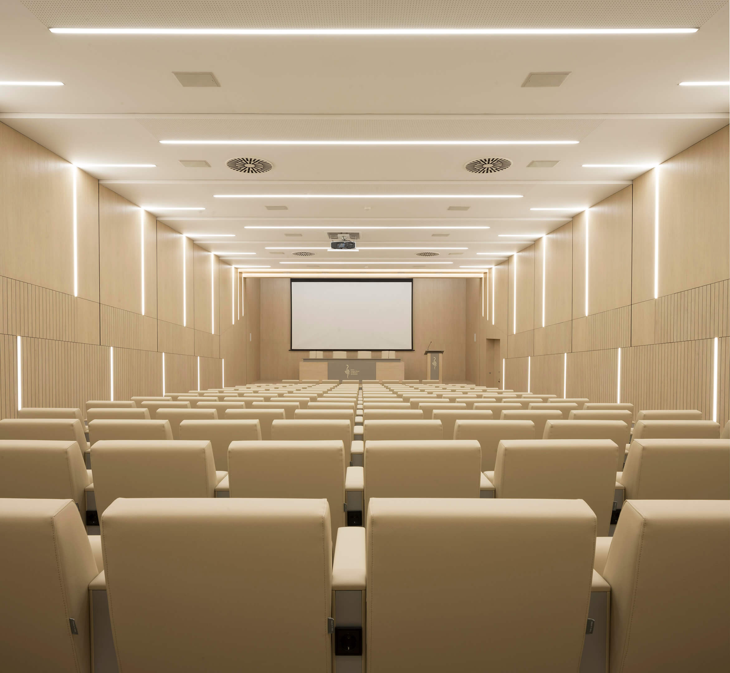 公共座椅|礼堂椅、报告厅椅|办公火狐官方网站|火狐HUOHU（中国）火狐官方网站|C100 剧院/礼堂椅