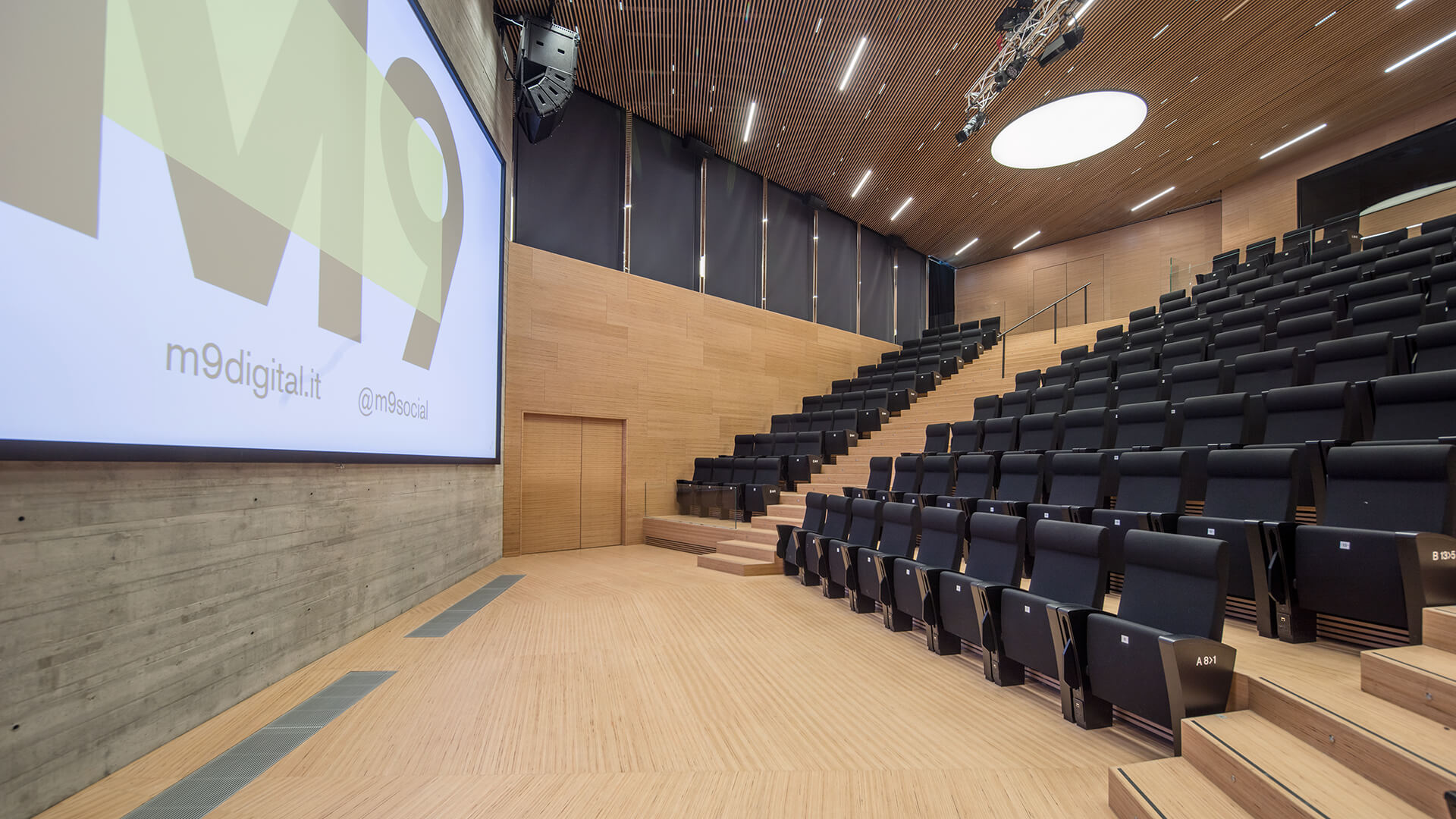 公共座椅|礼堂椅、报告厅椅|办公火狐官方网站|火狐HUOHU（中国）火狐官方网站|Unica 剧院/礼堂椅