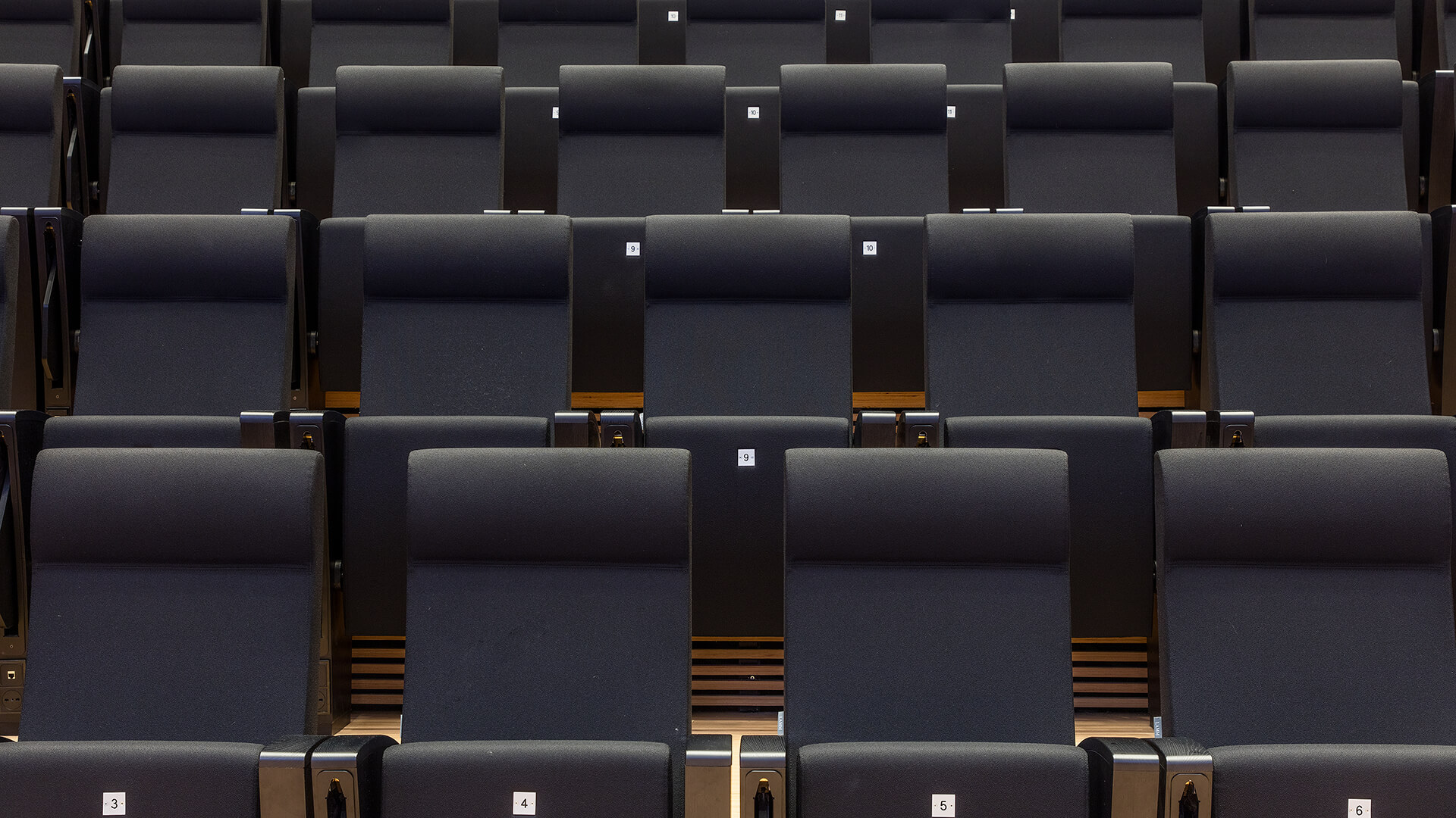 公共座椅|礼堂椅、报告厅椅|办公火狐官方网站|火狐HUOHU（中国）火狐官方网站|Unica 剧院/礼堂椅