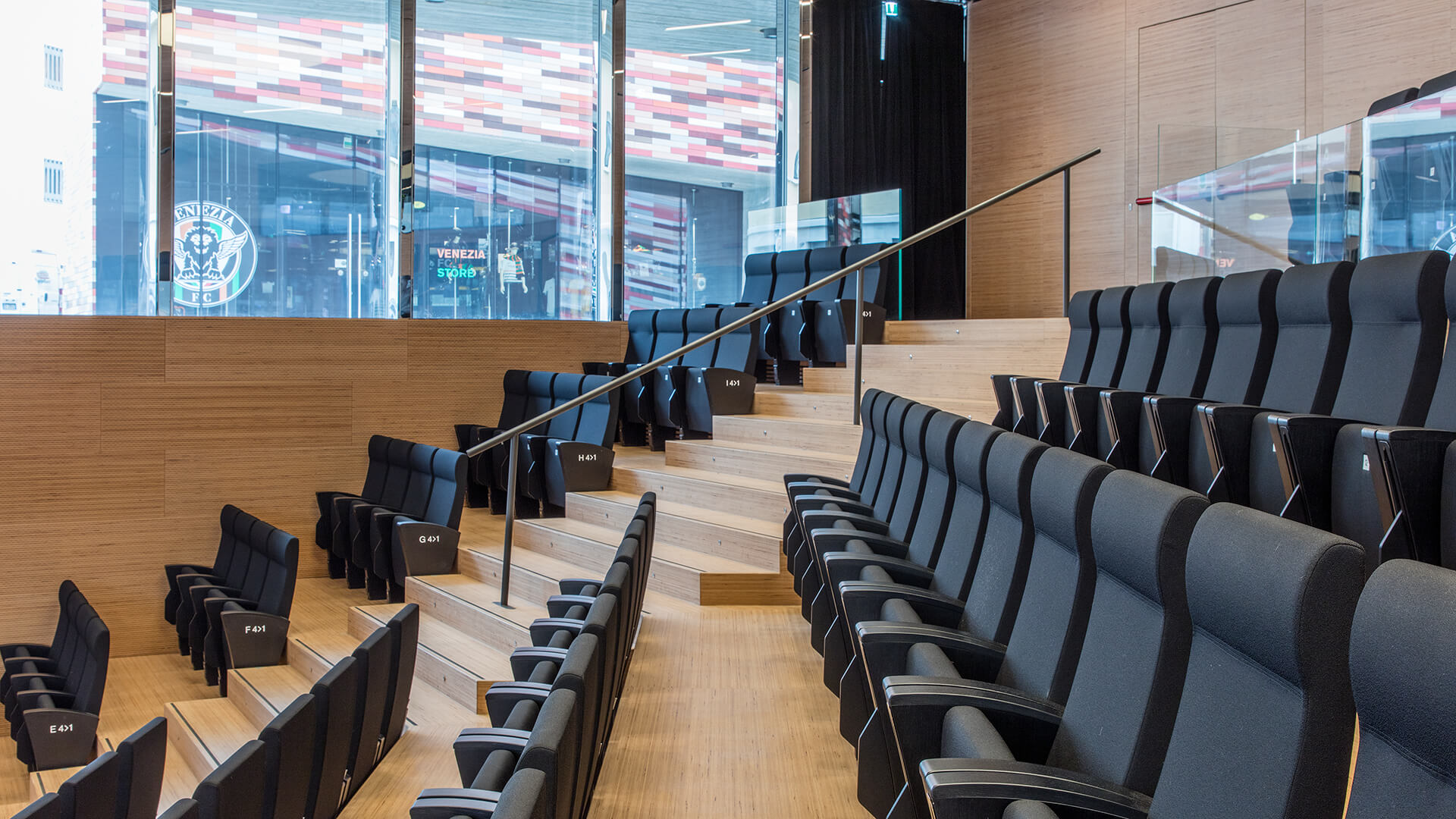 公共座椅|礼堂椅、报告厅椅|办公火狐官方网站|火狐HUOHU（中国）火狐官方网站|Unica 剧院/礼堂椅