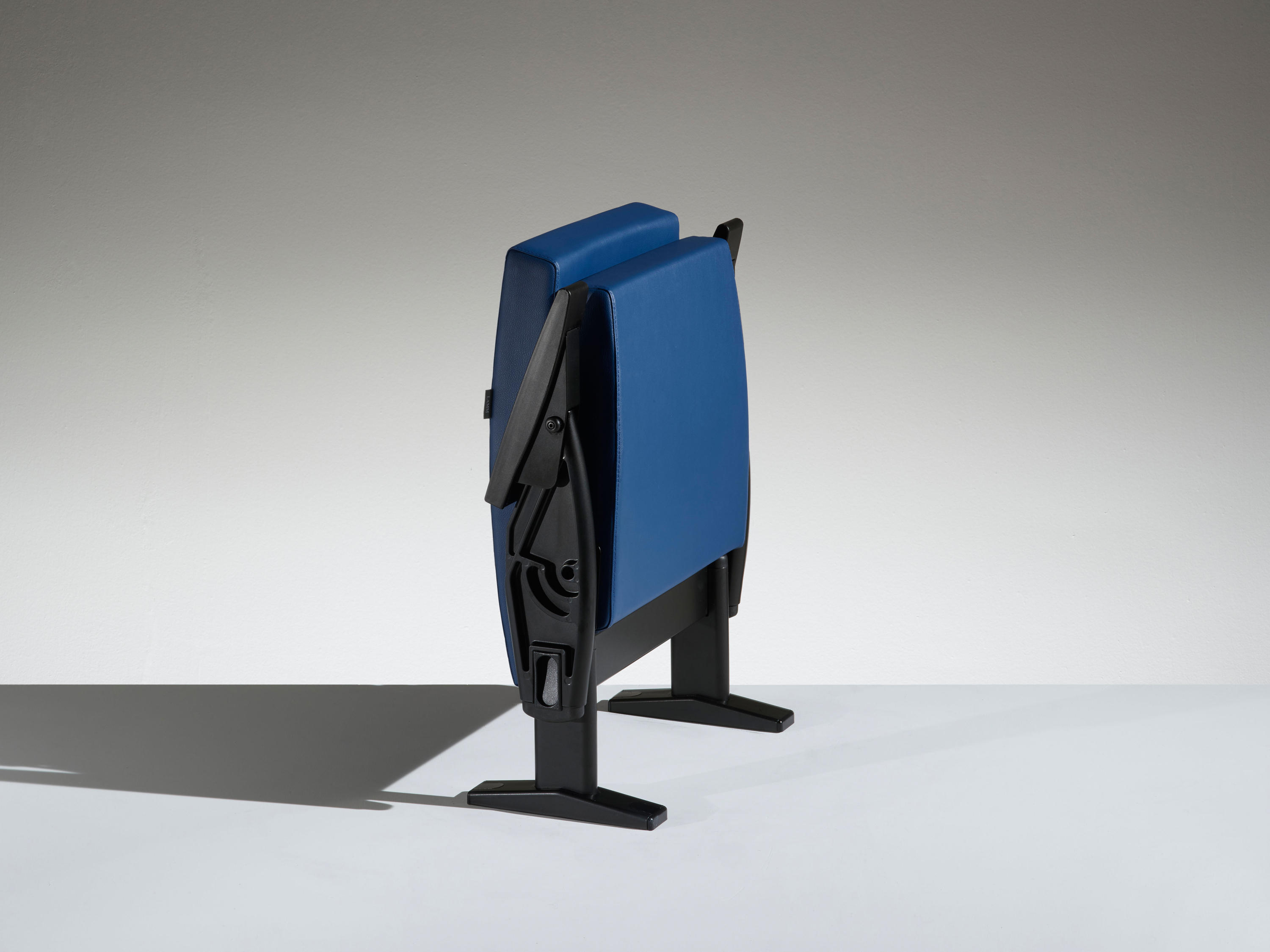 公共座椅|礼堂椅、报告厅椅|办公火狐官方网站|火狐HUOHU（中国）火狐官方网站|Futura 剧院/礼堂椅