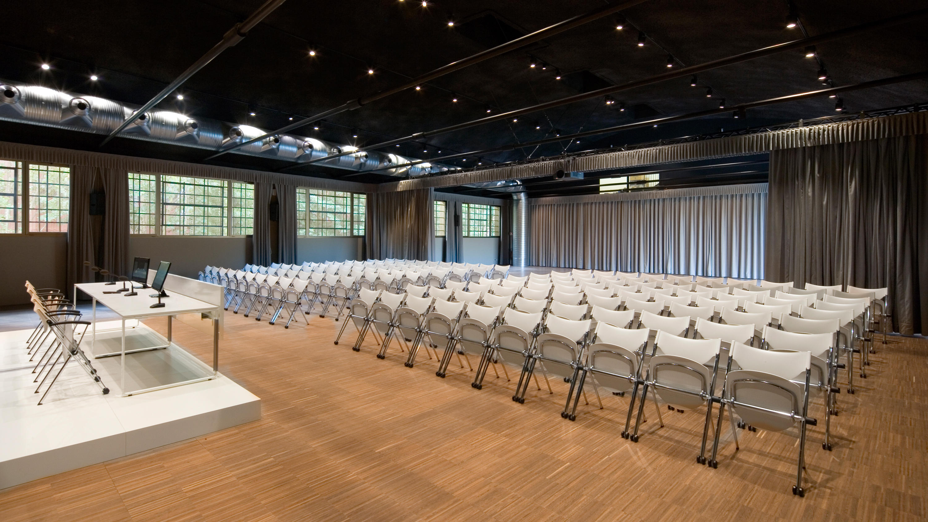 办公椅|现代真皮会议椅|办公火狐官方网站|火狐HUOHU（中国）火狐官方网站|CONPASSO 办公椅