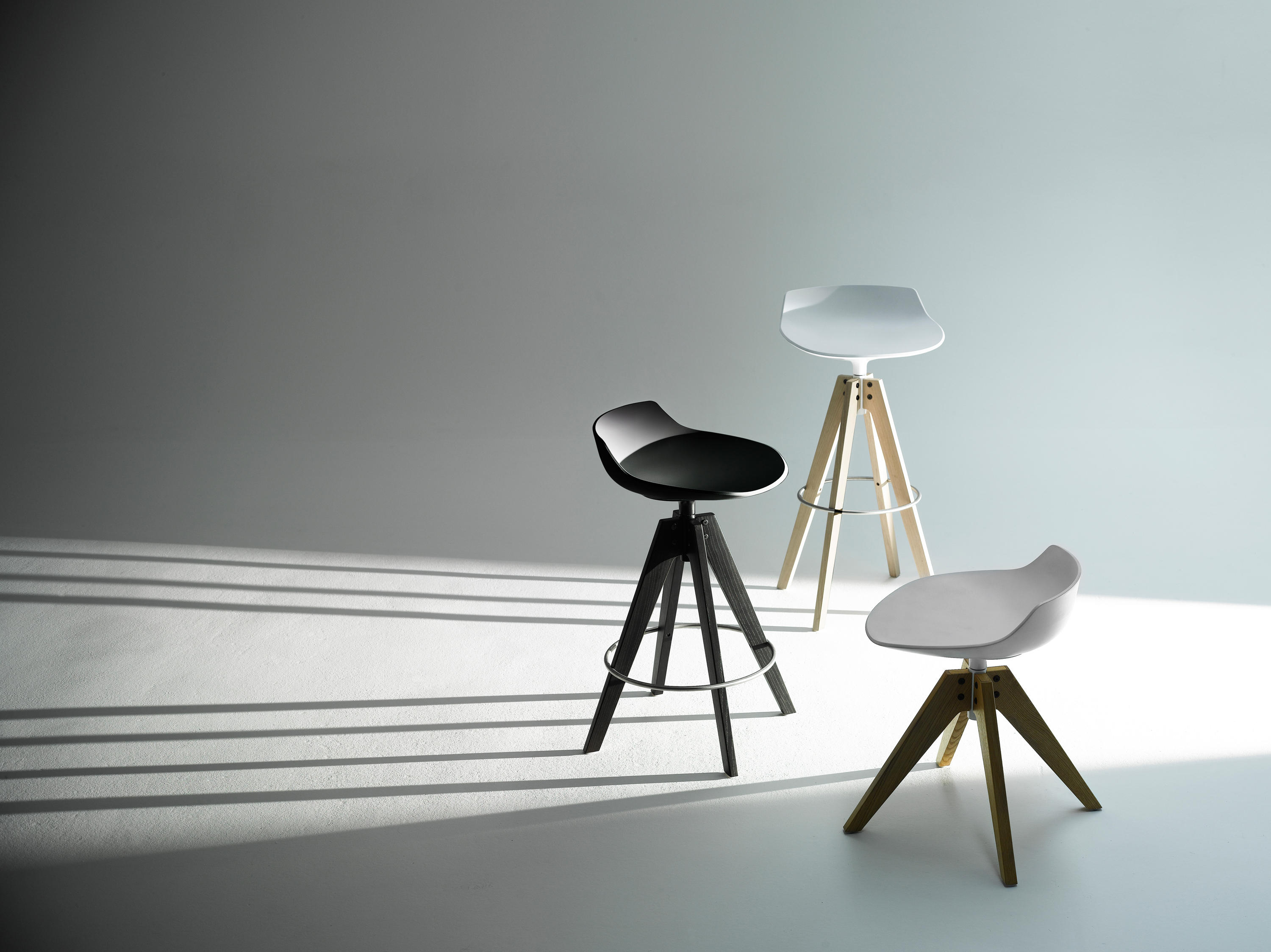 创意火狐官方网站 - 坐具|吧椅/凳子|办公火狐官方网站|火狐HUOHU（中国）火狐官方网站|FLOW STOOL  矮凳