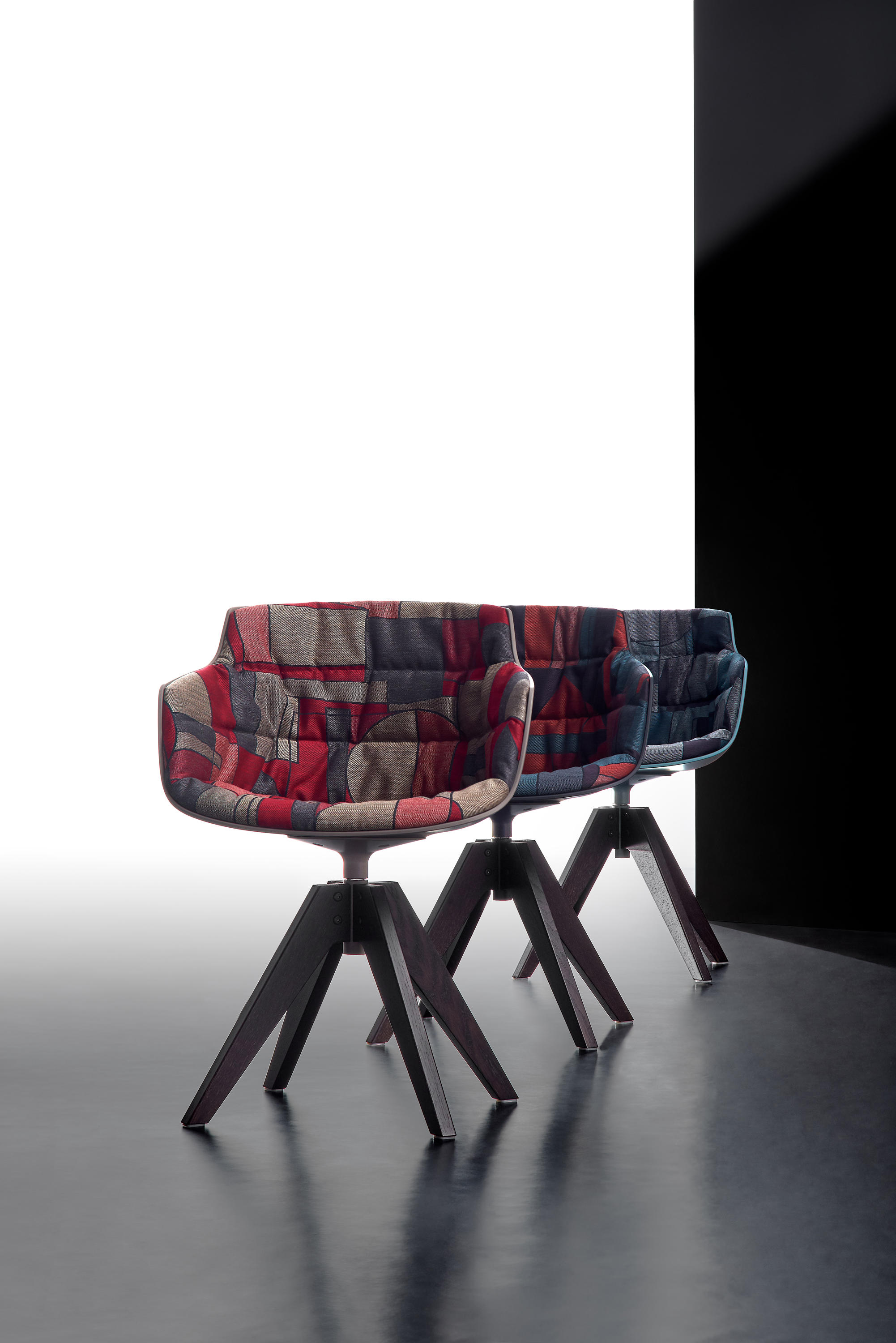 创意火狐官方网站 - 坐具|餐椅|办公火狐官方网站|火狐HUOHU（中国）火狐官方网站|FLOW SLIM COLOR  洽谈椅/餐椅