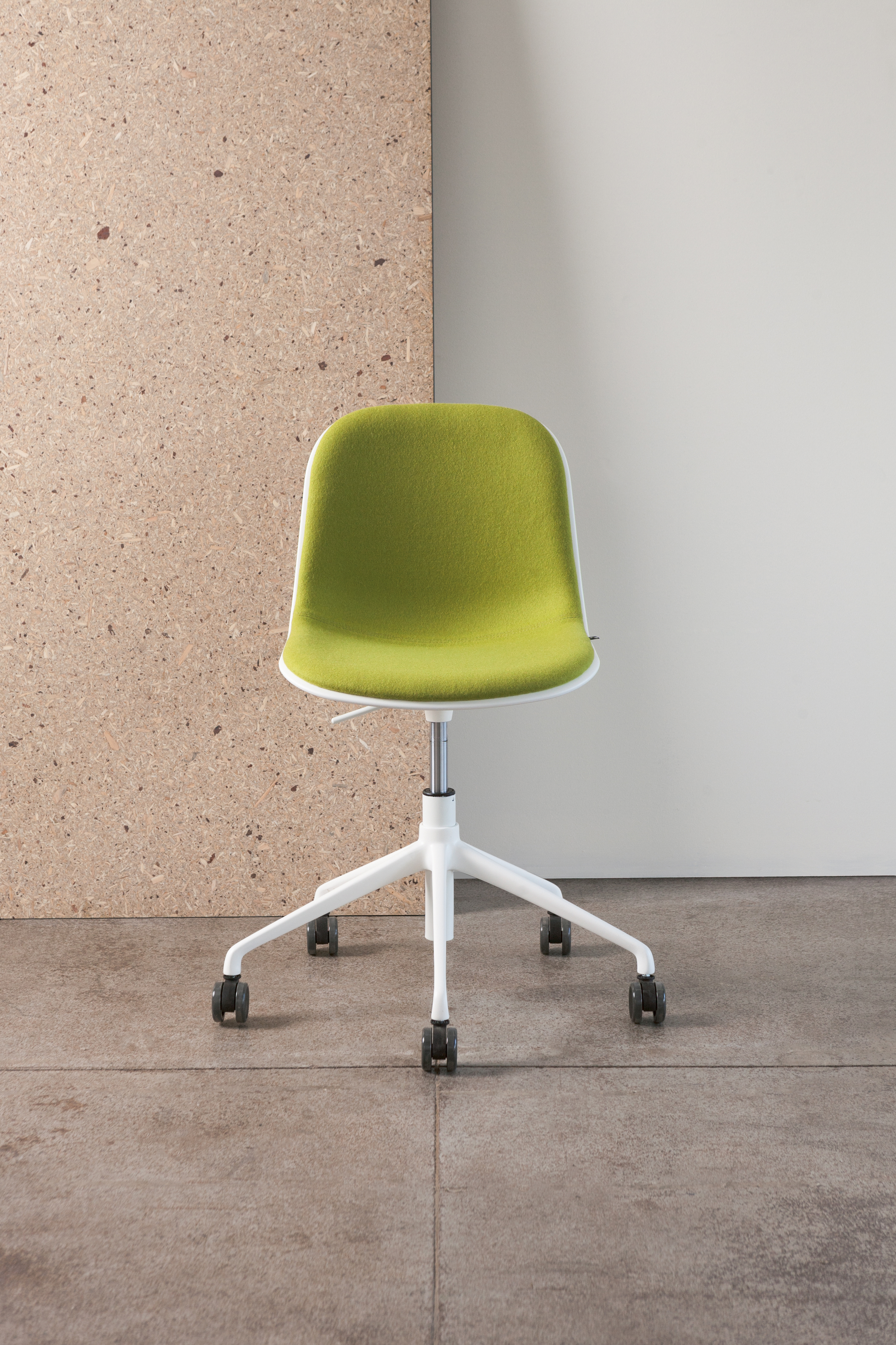 办公椅|现代真皮会议椅|办公火狐官方网站|火狐HUOHU（中国）火狐官方网站|Máni  洽谈椅