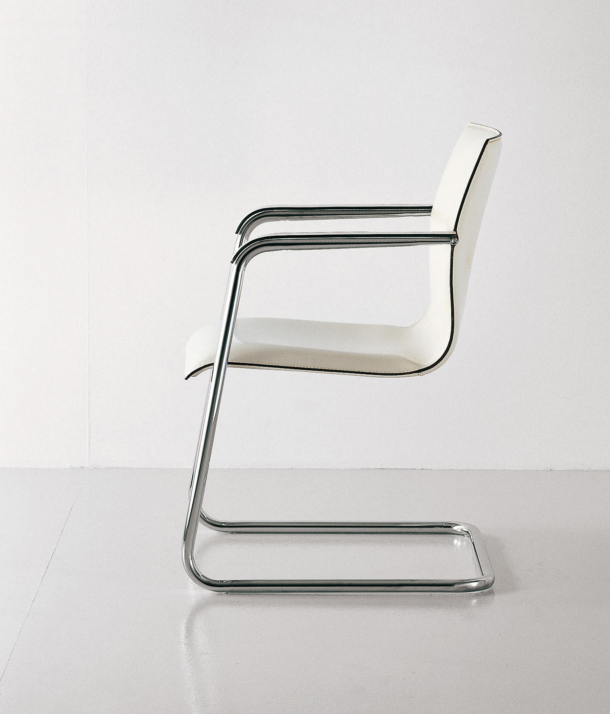 办公椅|现代真皮会议椅|办公火狐官方网站|火狐HUOHU（中国）火狐官方网站|KX executive 办公椅洽谈椅