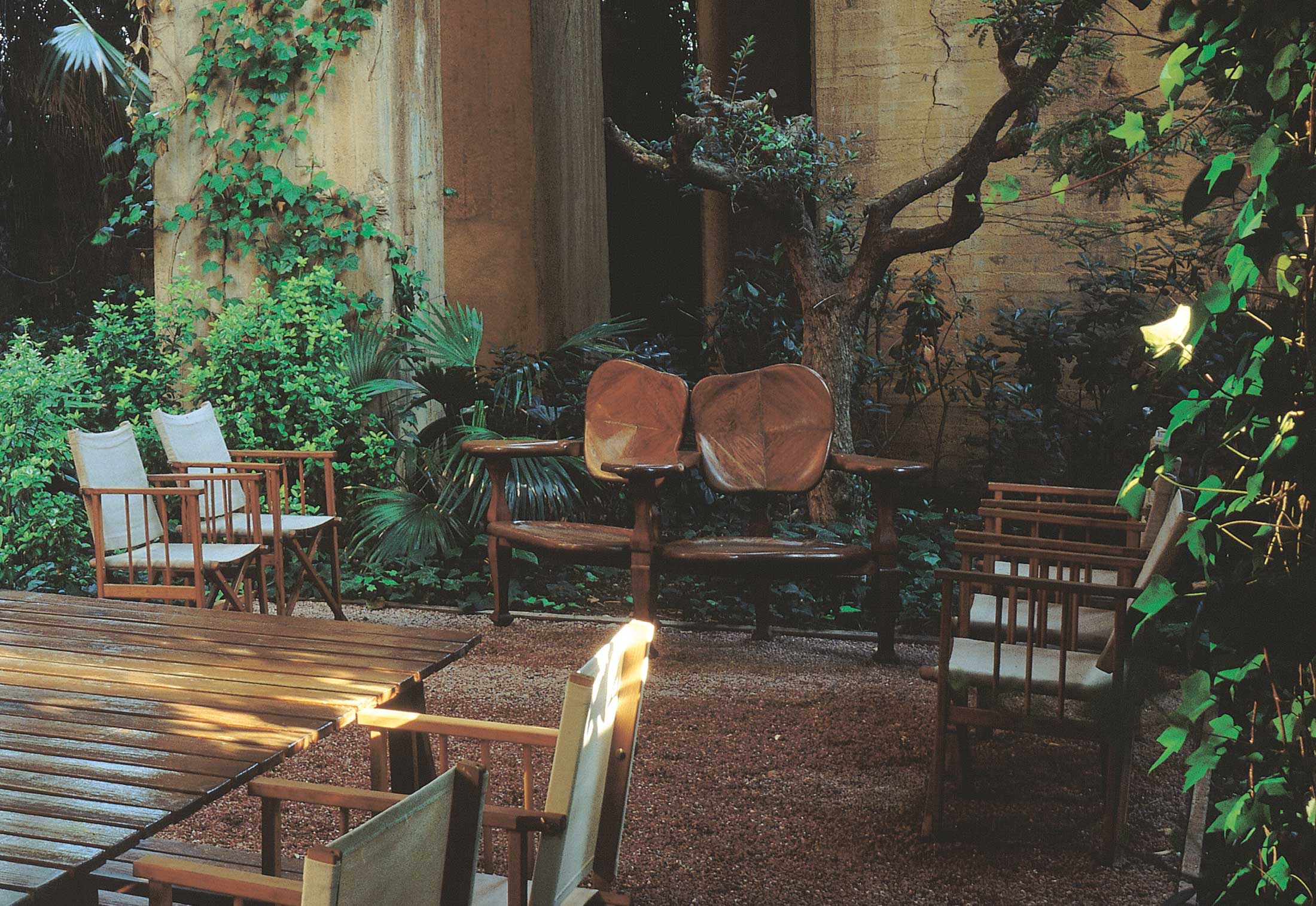 创意火狐官方网站 - 坐具|休闲椅|办公火狐官方网站|火狐HUOHU（中国）火狐官方网站|Calvet bench 实木椅子/实木沙发