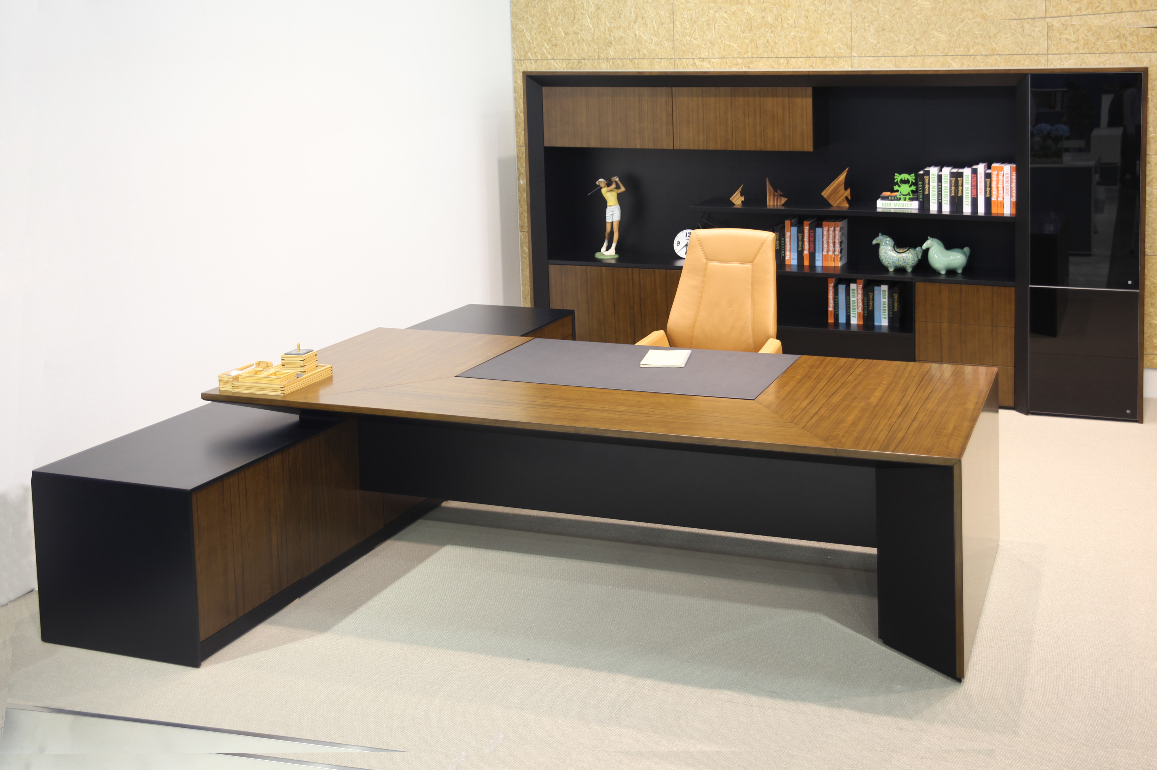 办公台|时尚大班台|办公火狐官方网站|火狐HUOHU（中国）火狐官方网站|大班台/配套系列