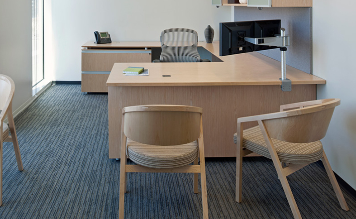 创意火狐官方网站 - 坐具|餐椅|办公火狐官方网站|火狐HUOHU（中国）火狐官方网站|谢尔顿民德软垫扶手椅