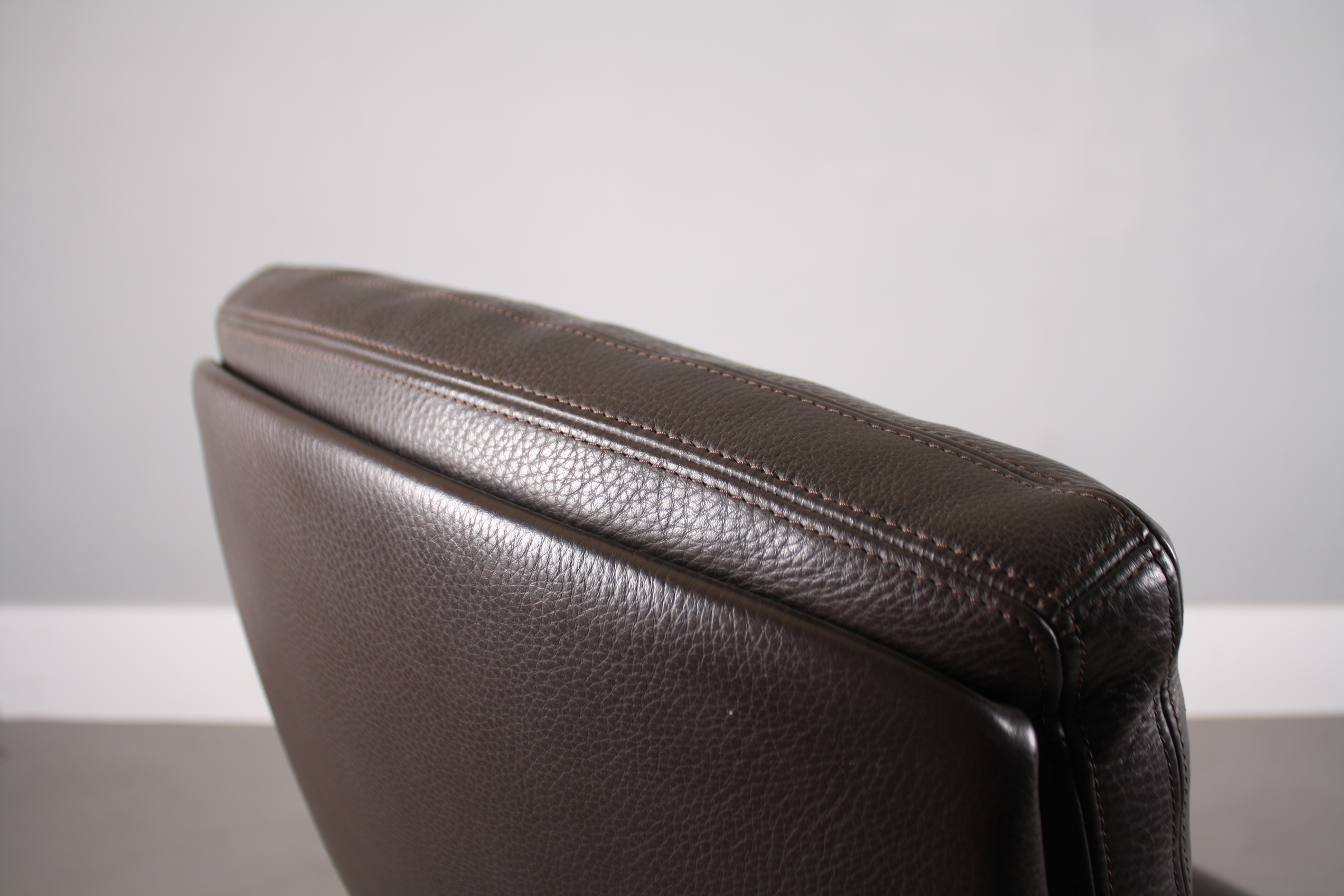 办公椅|现代真皮中班椅|办公火狐官方网站|火狐HUOHU（中国）火狐官方网站|FK 86 Lounge.