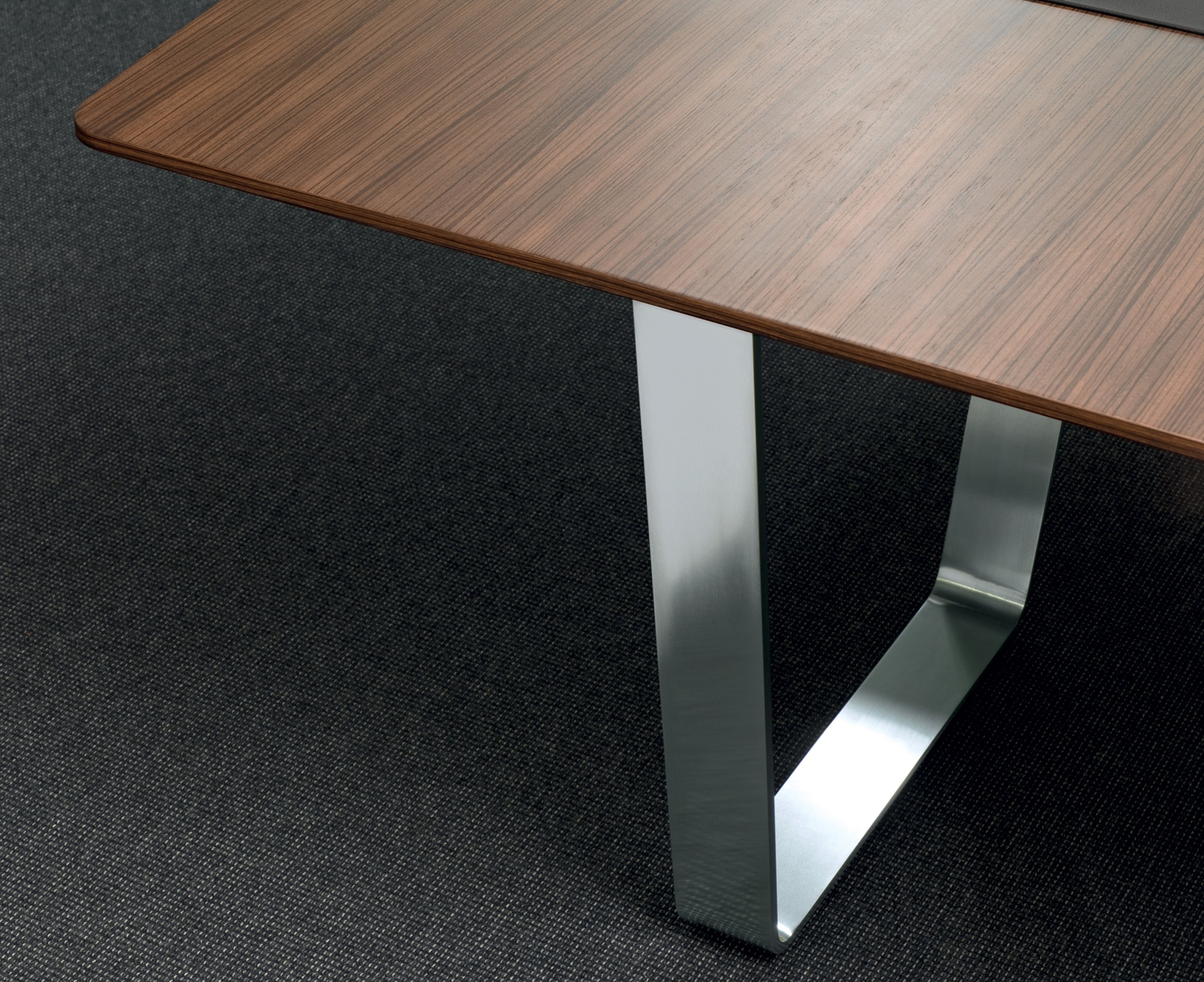 会议台|实木会议台|办公火狐官方网站|火狐HUOHU（中国）火狐官方网站|Tune系列会议台