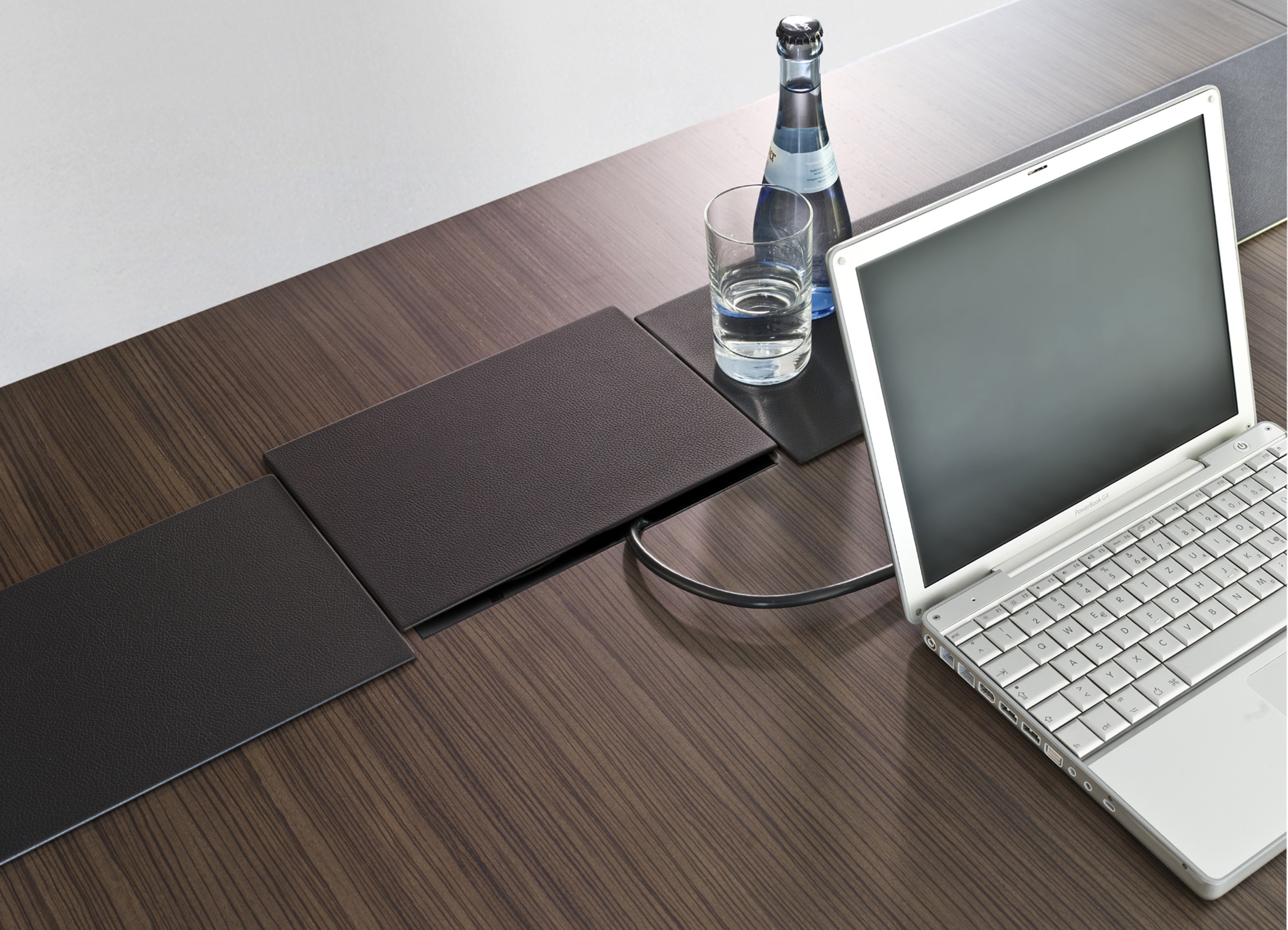 会议台|实木会议台|办公火狐官方网站|火狐HUOHU（中国）火狐官方网站|Tune系列会议台