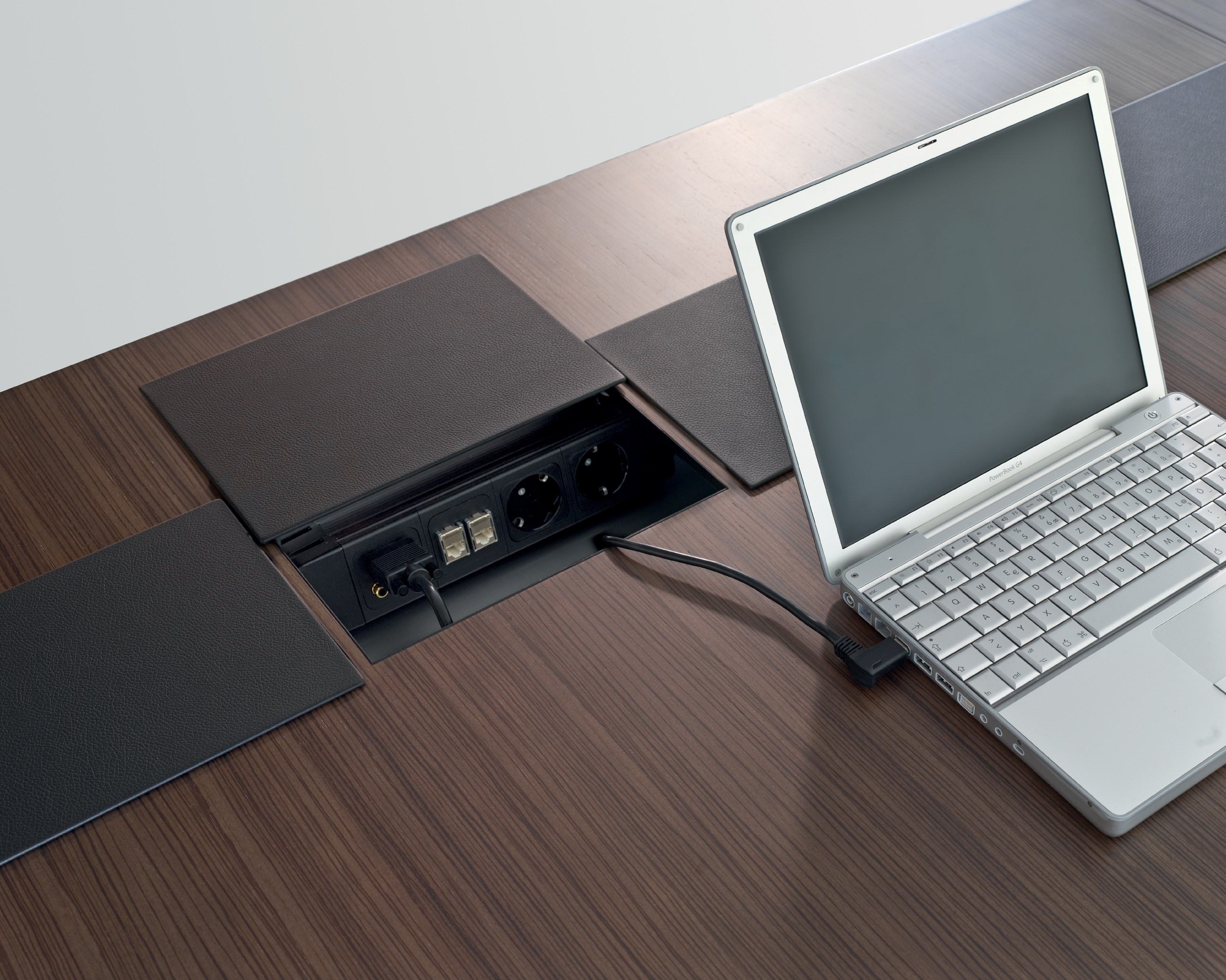 会议台|实木会议台|办公火狐官方网站|火狐HUOHU（中国）火狐官方网站|Tune系列会议台