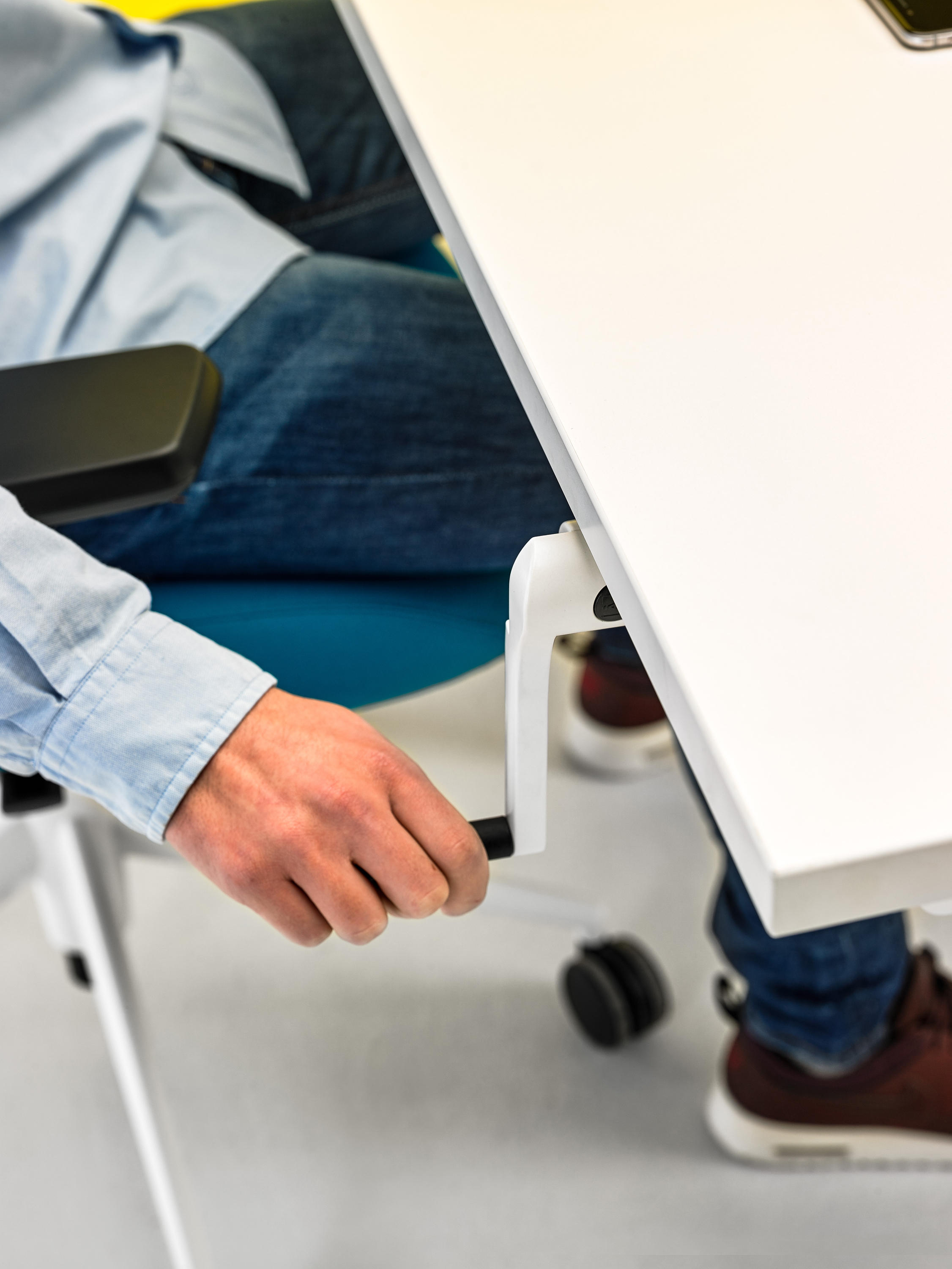 办公台|升降台|办公火狐官方网站|火狐HUOHU（中国）火狐官方网站|流动性职员系统桌系列