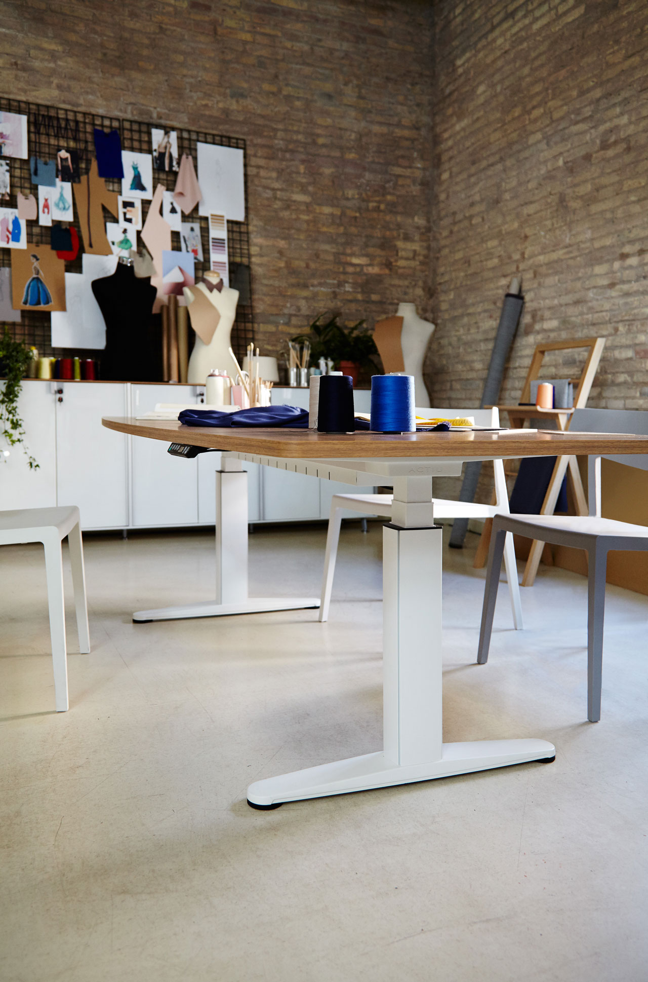 办公台|升降台|办公火狐官方网站|火狐HUOHU（中国）火狐官方网站|流动性会议桌系列