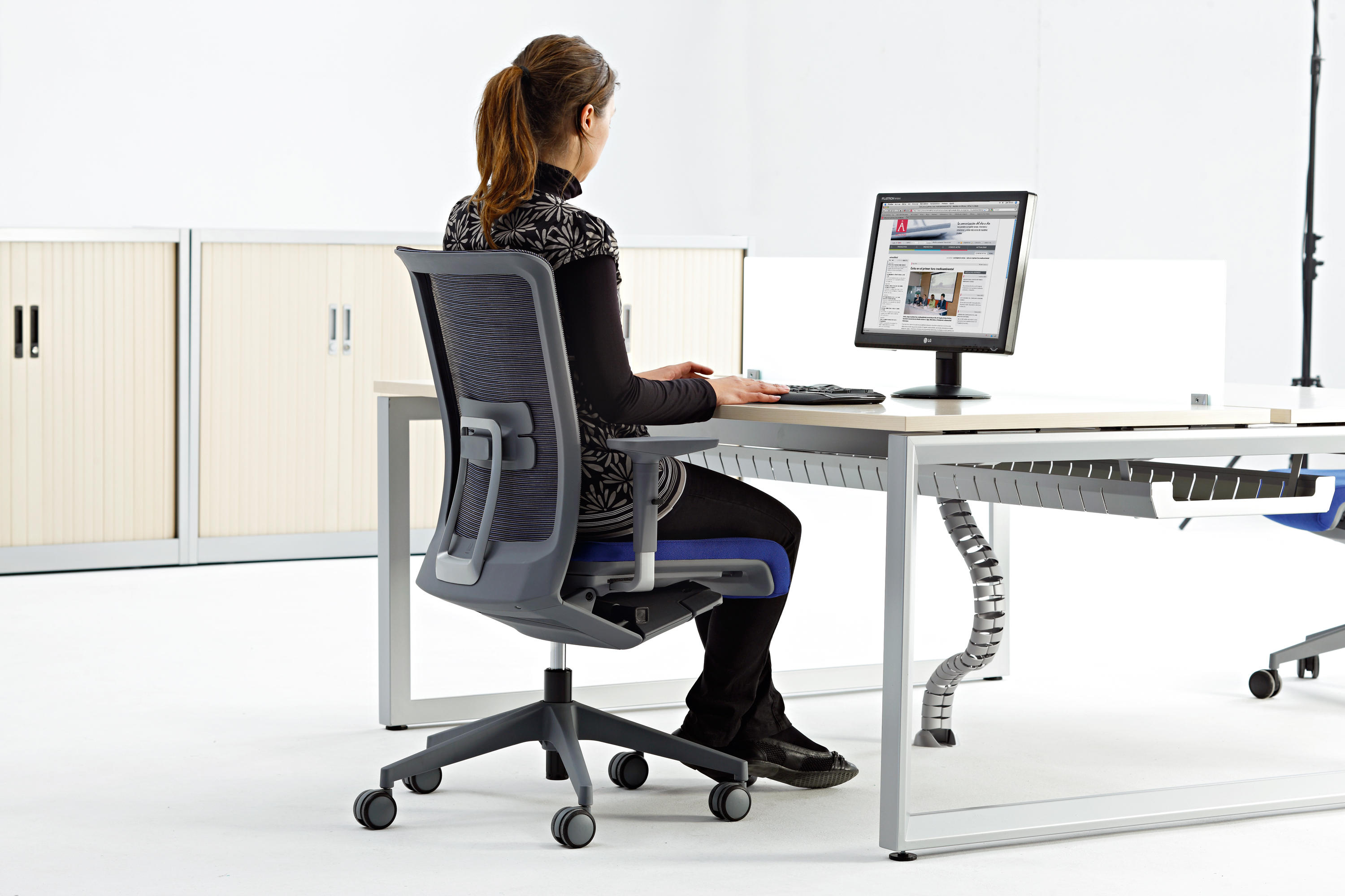 办公屏风|办公屏风系统|办公火狐官方网站|火狐HUOHU（中国）火狐官方网站|VITAL PLUS ST员工桌系列