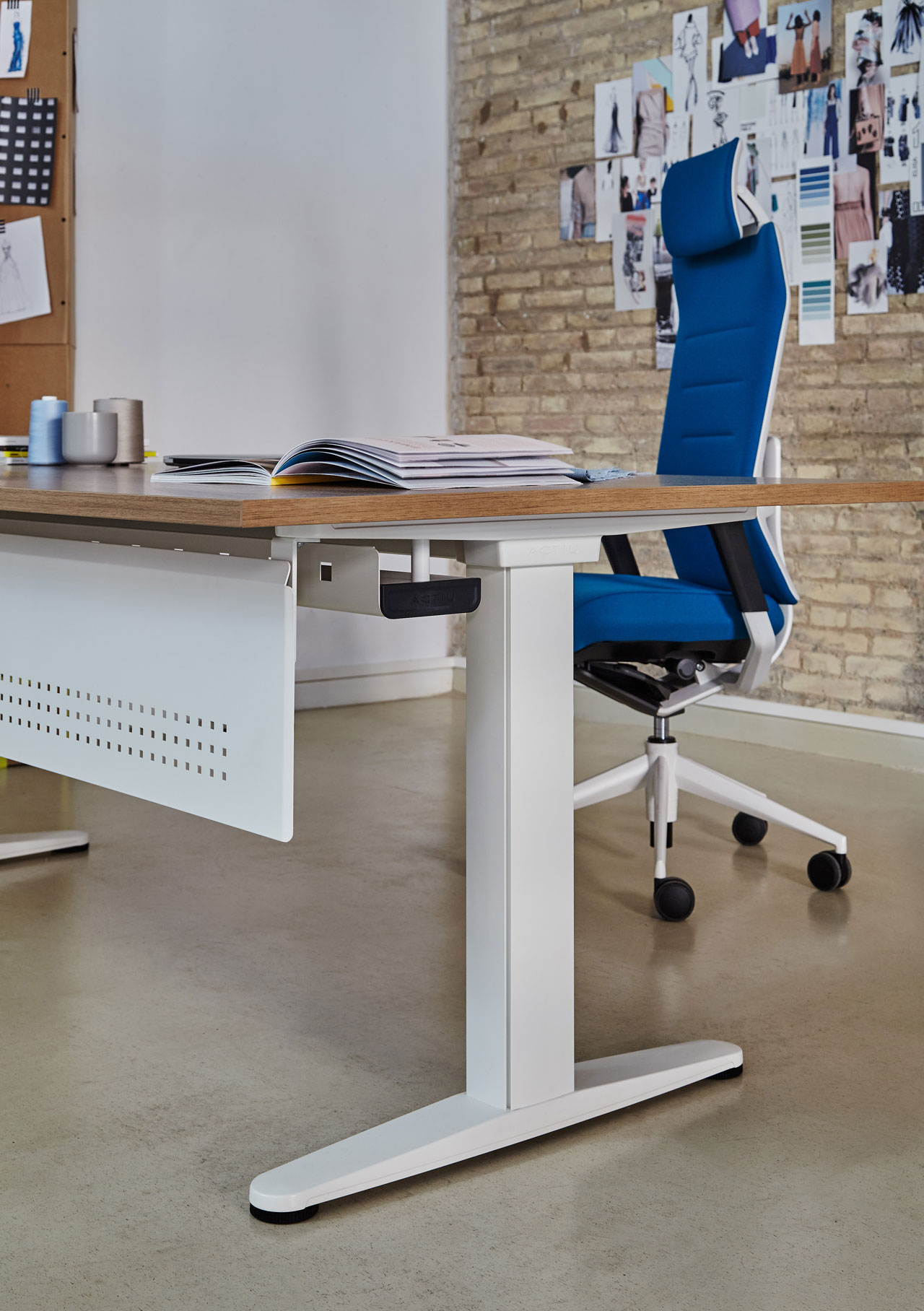 办公椅|现代真皮中班椅|办公火狐官方网站|火狐HUOHU（中国）火狐官方网站|TNK FAMILY 大班椅系列