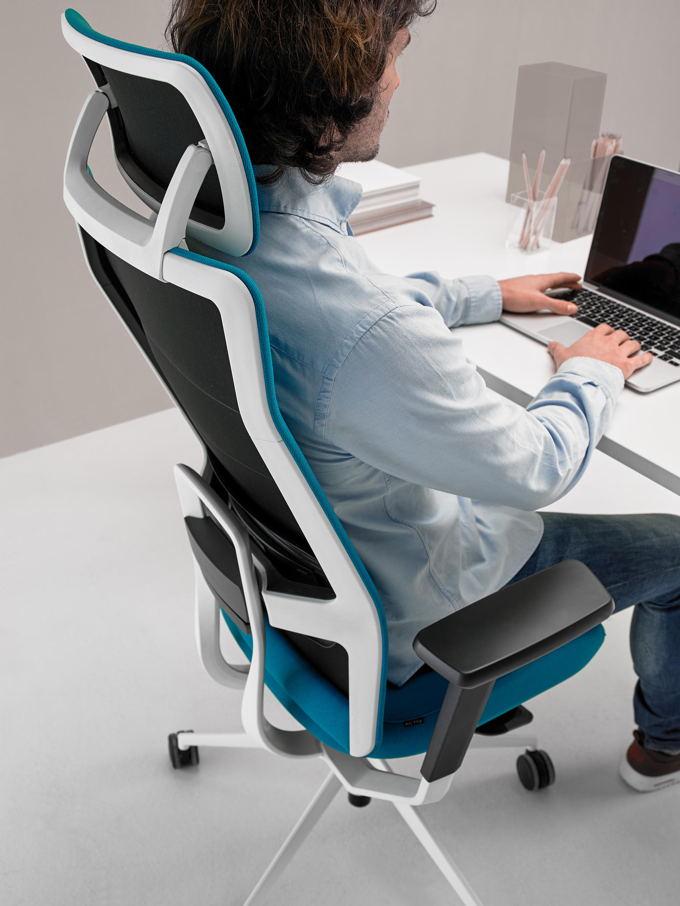 办公椅|现代真皮中班椅|办公火狐官方网站|火狐HUOHU（中国）火狐官方网站|TNK FAMILY 大班椅系列