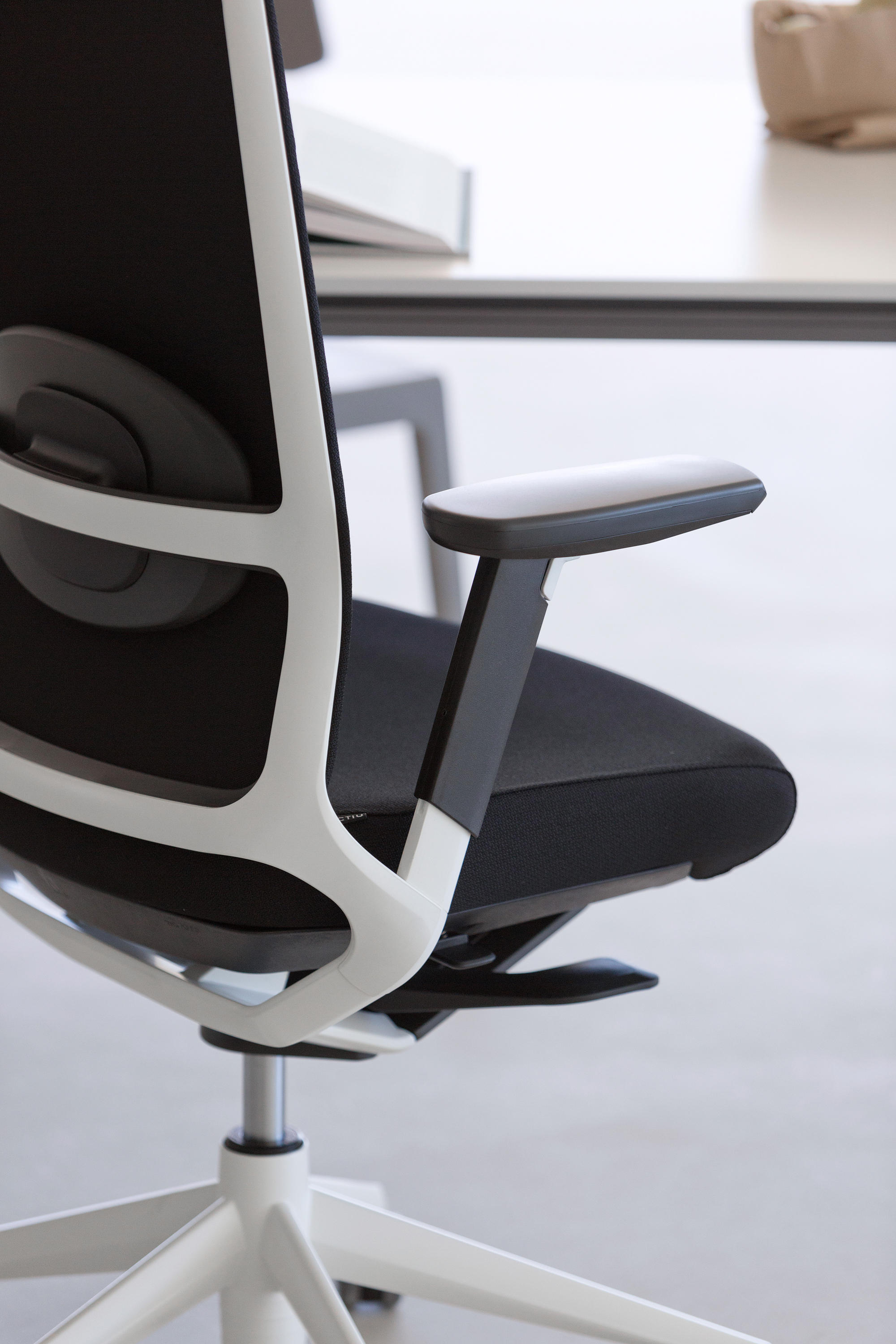 办公椅|布面职员椅|办公火狐官方网站|火狐HUOHU（中国）火狐官方网站|TNK 500 职员椅系列