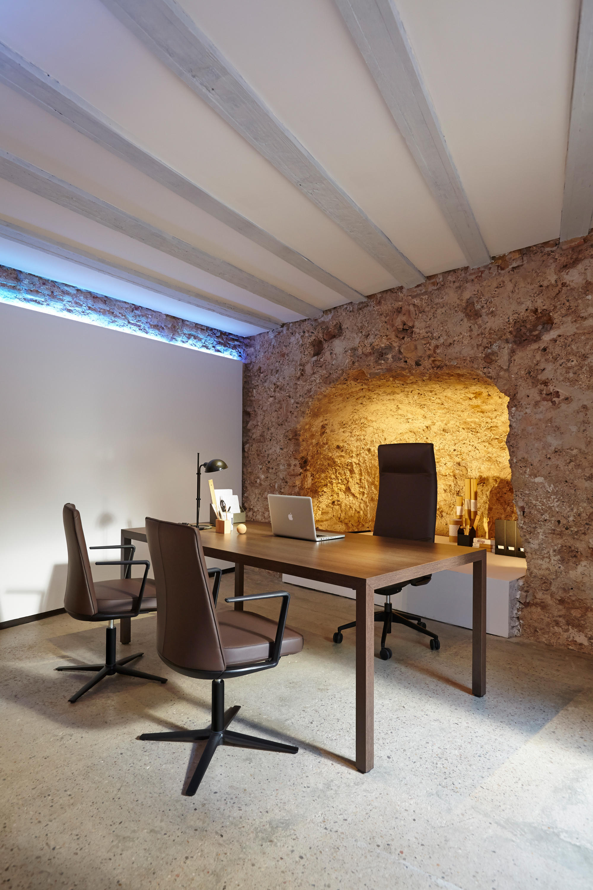 办公椅|现代真皮会议椅|办公火狐官方网站|火狐HUOHU（中国）火狐官方网站|CRON 会议椅系列