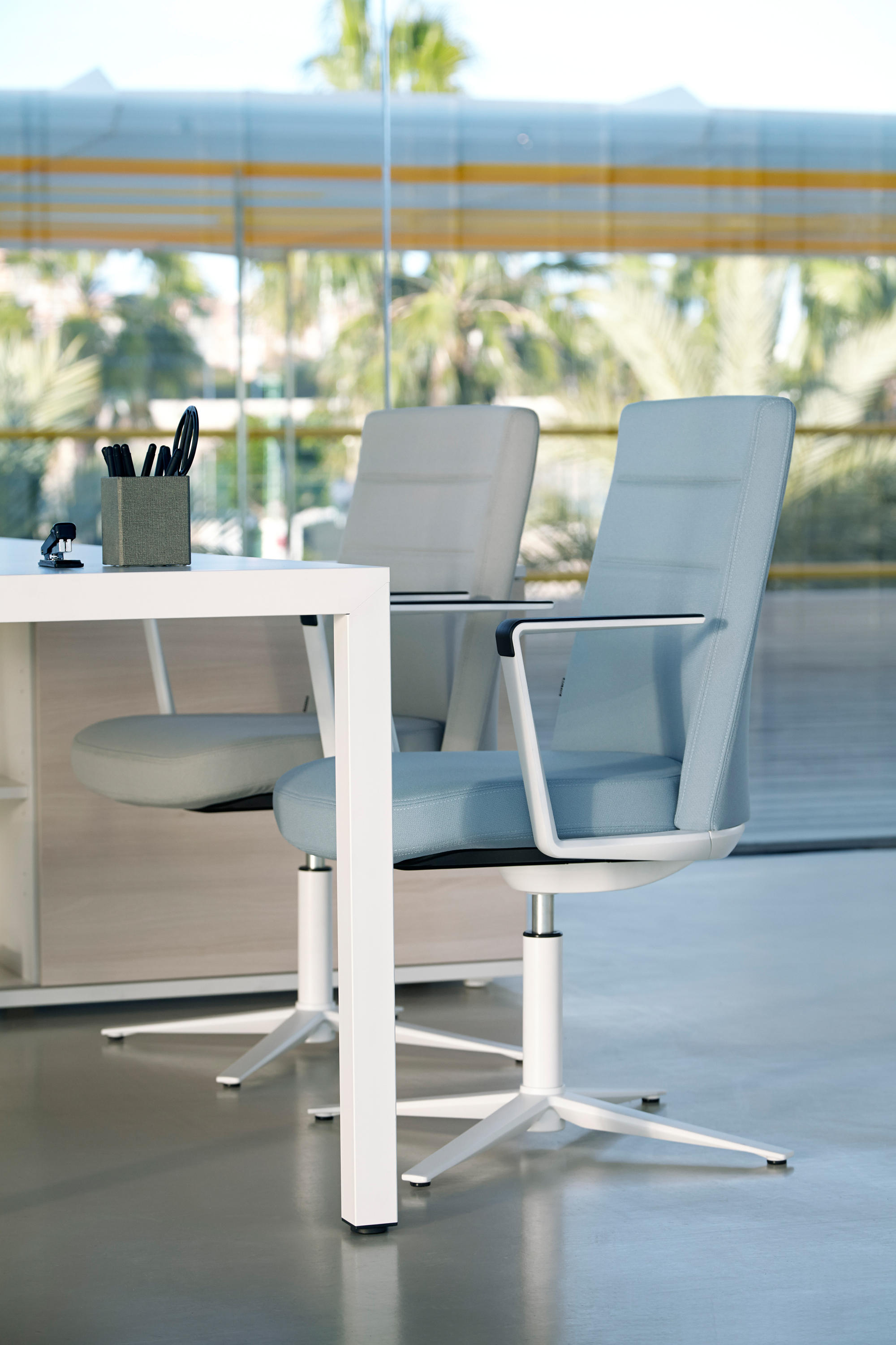 办公椅|现代真皮会议椅|办公火狐官方网站|火狐HUOHU（中国）火狐官方网站|CRON 会议椅系列