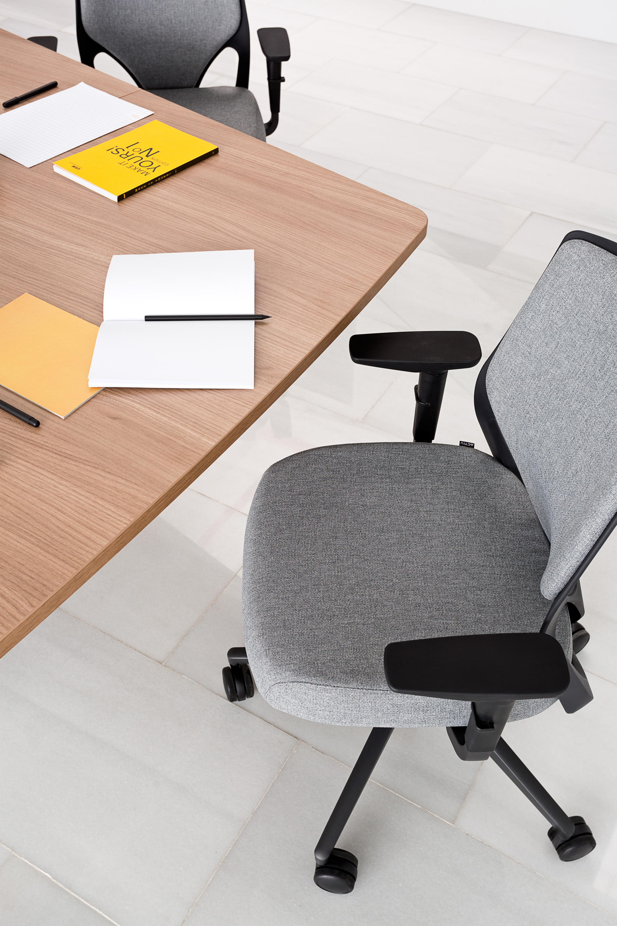 办公椅|布面职员椅|办公火狐官方网站|火狐HUOHU（中国）火狐官方网站|EFIT 职员椅系列