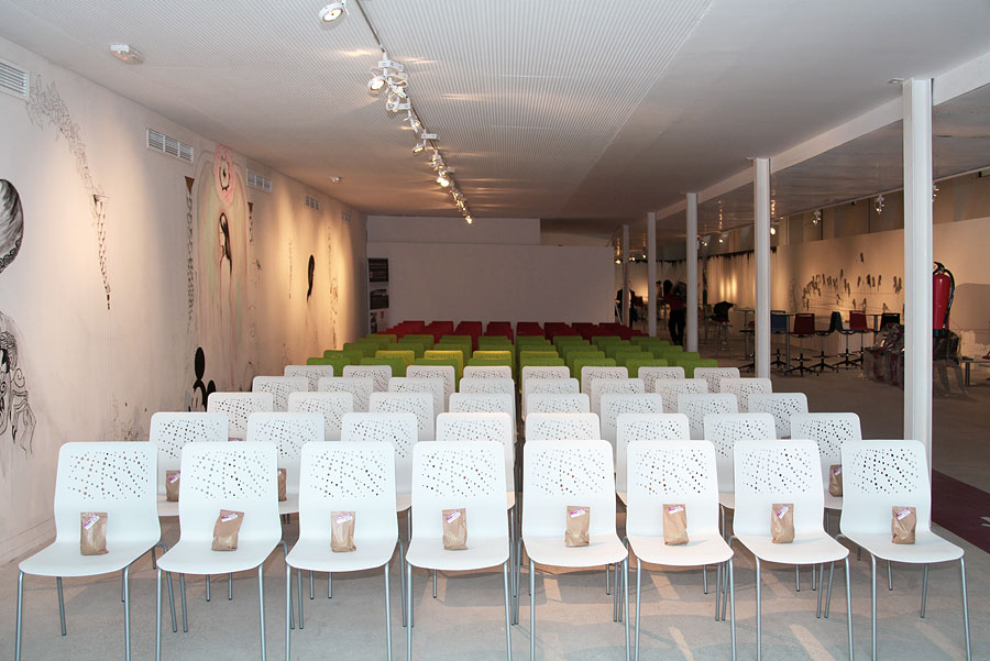 办公椅|现代真皮会议椅|办公火狐官方网站|火狐HUOHU（中国）火狐官方网站|URBAN BLOCK洽谈椅系列