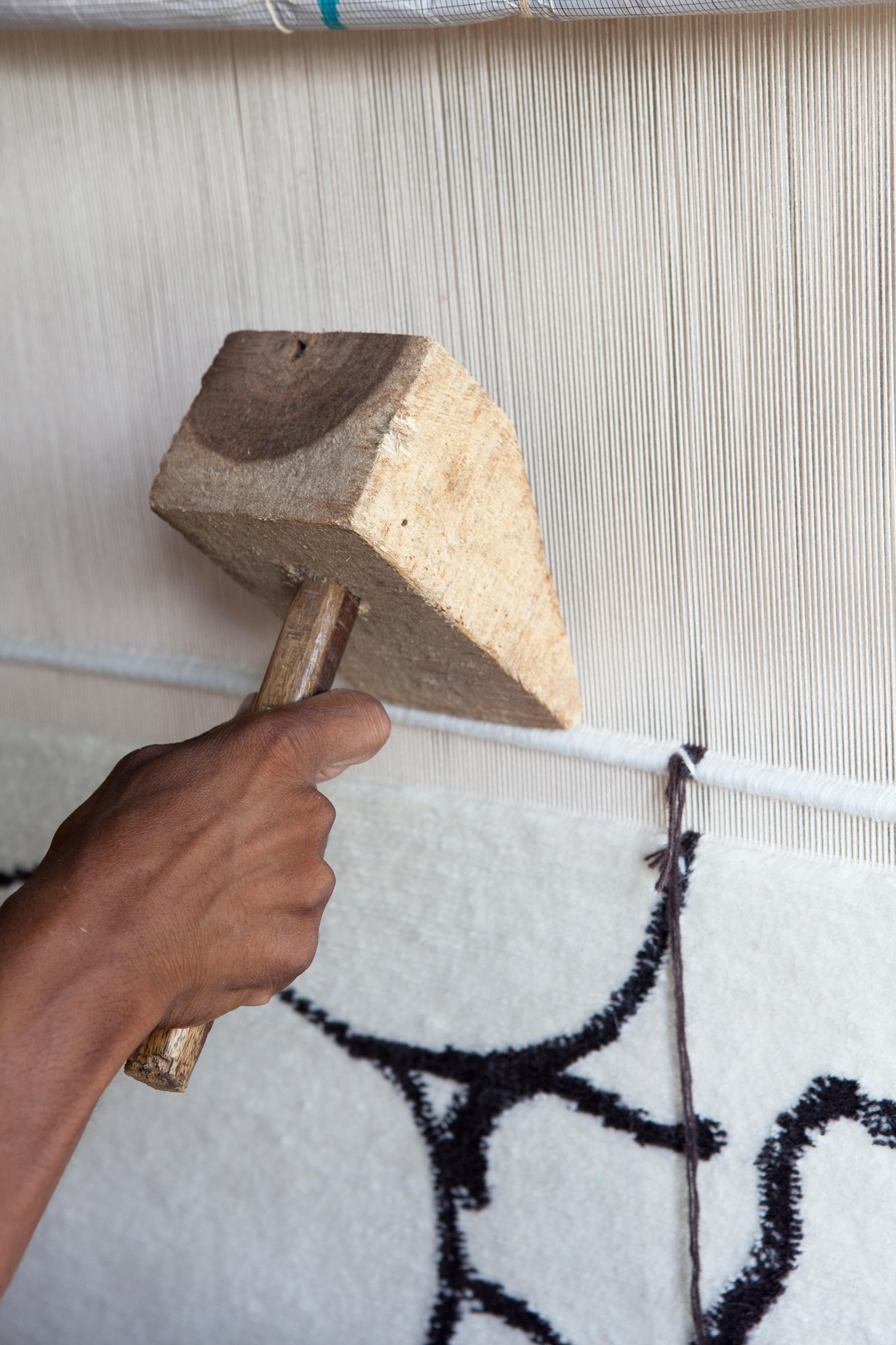 创意火狐官方网站 - 附件|地毯|办公火狐官方网站|火狐HUOHU（中国）火狐官方网站|1966年Chillida拼接壁毯