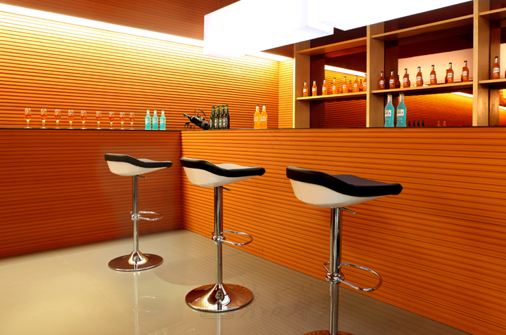 酒吧火狐官方网站|木面酒吧椅|办公火狐官方网站|木面酒吧椅|钢脚吧椅