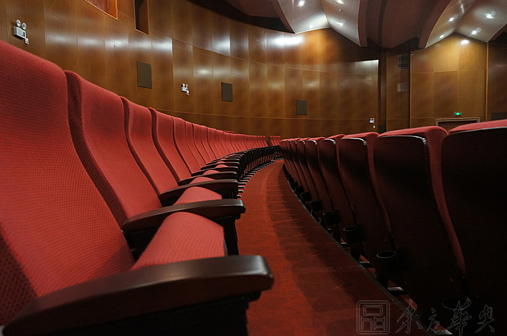 龙岗区委会议室火狐官方网站