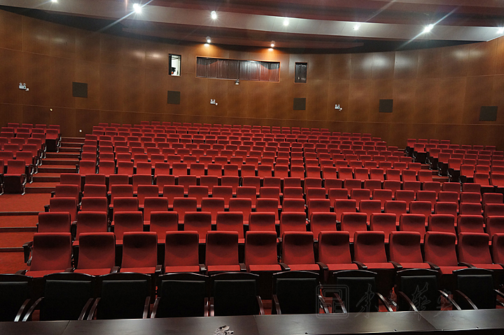 龙岗区委会议室火狐官方网站