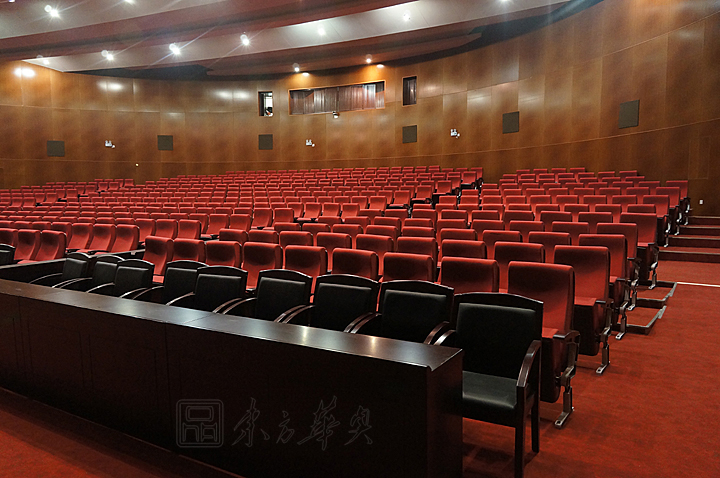 龙岗区委会议室火狐官方网站