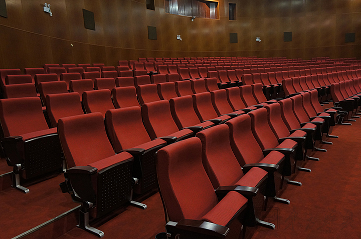 龙岗区委会议室火狐官方网站